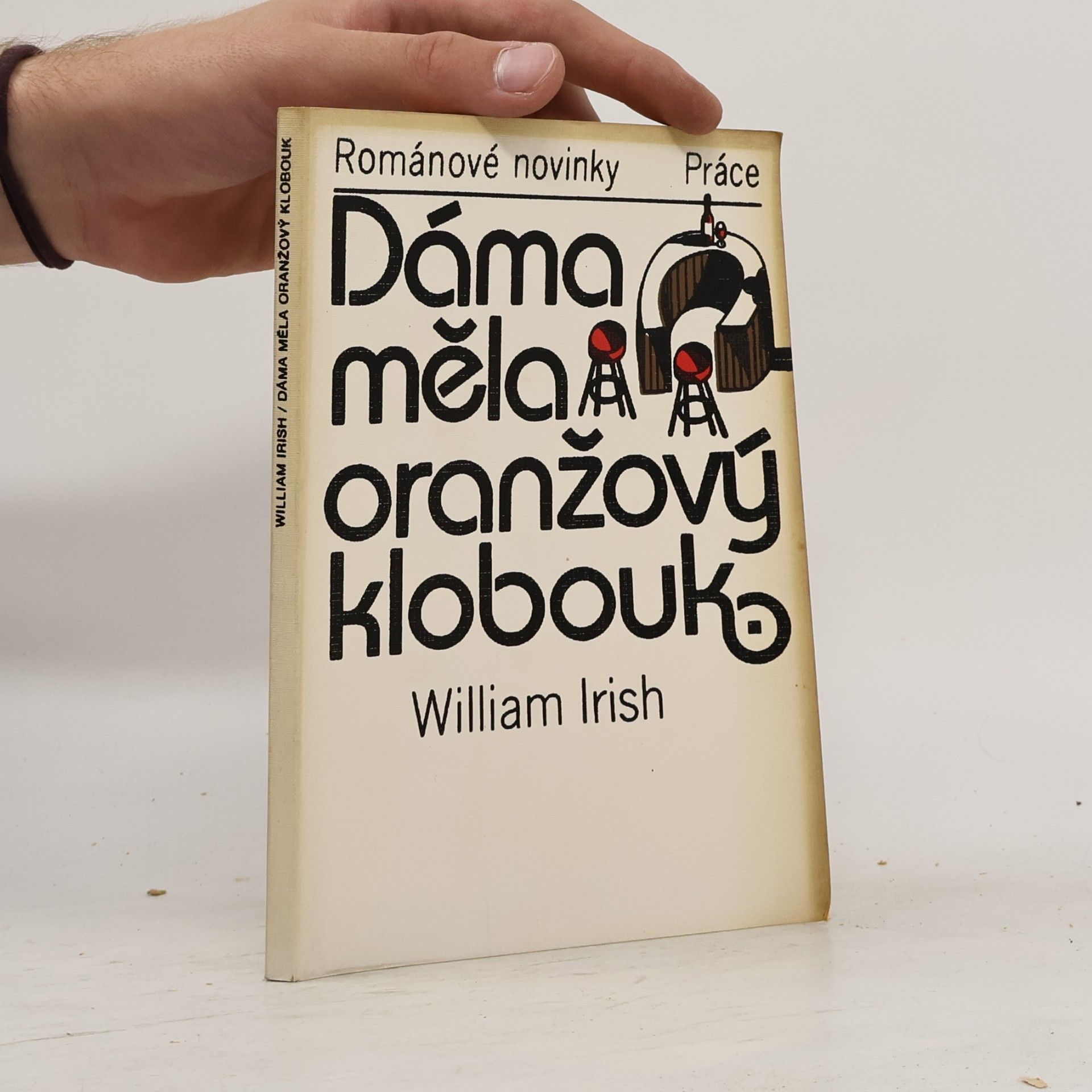 Cornell Woolrich Dáma měla oranžový klobouk