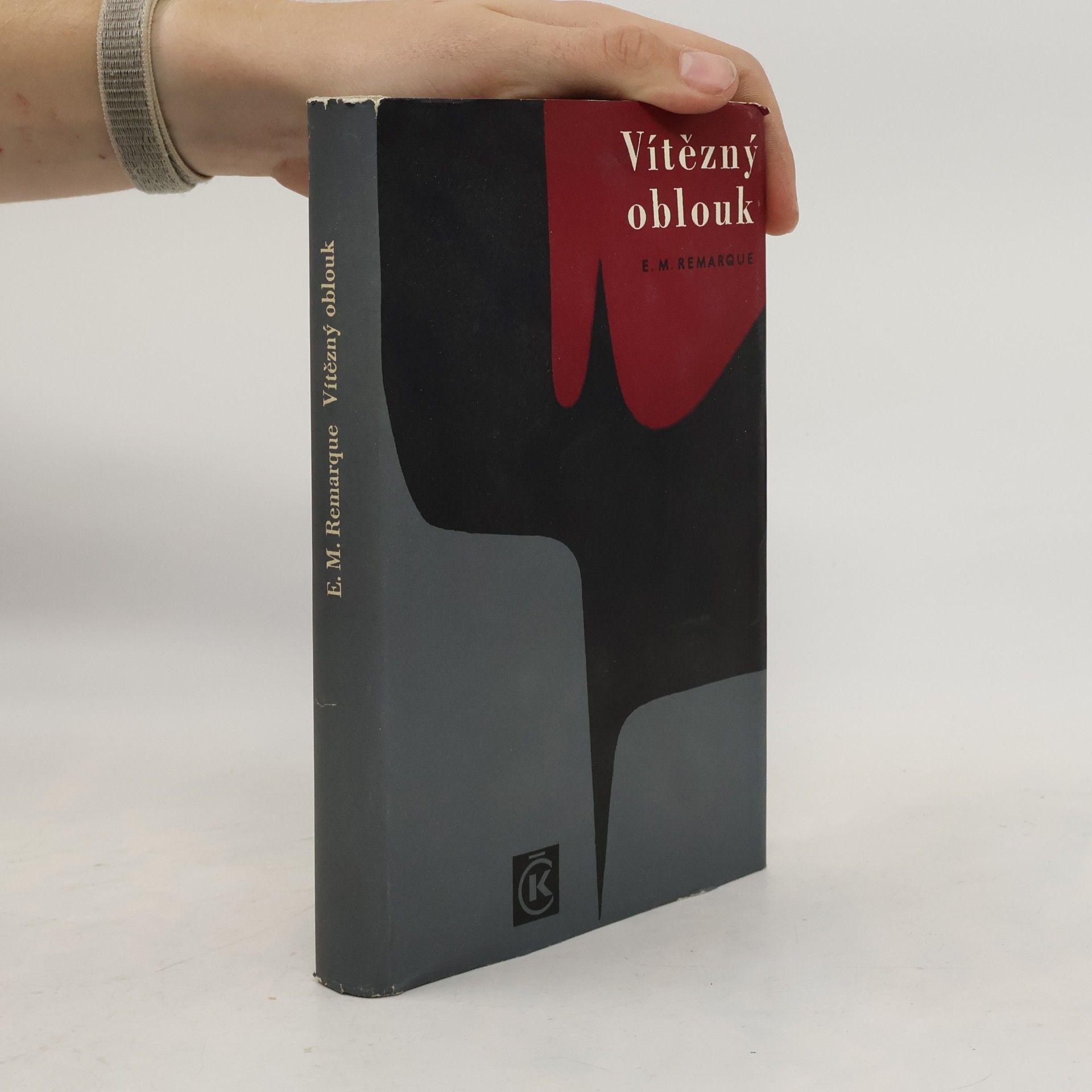 Erich Maria Remarque Vítězný oblouk