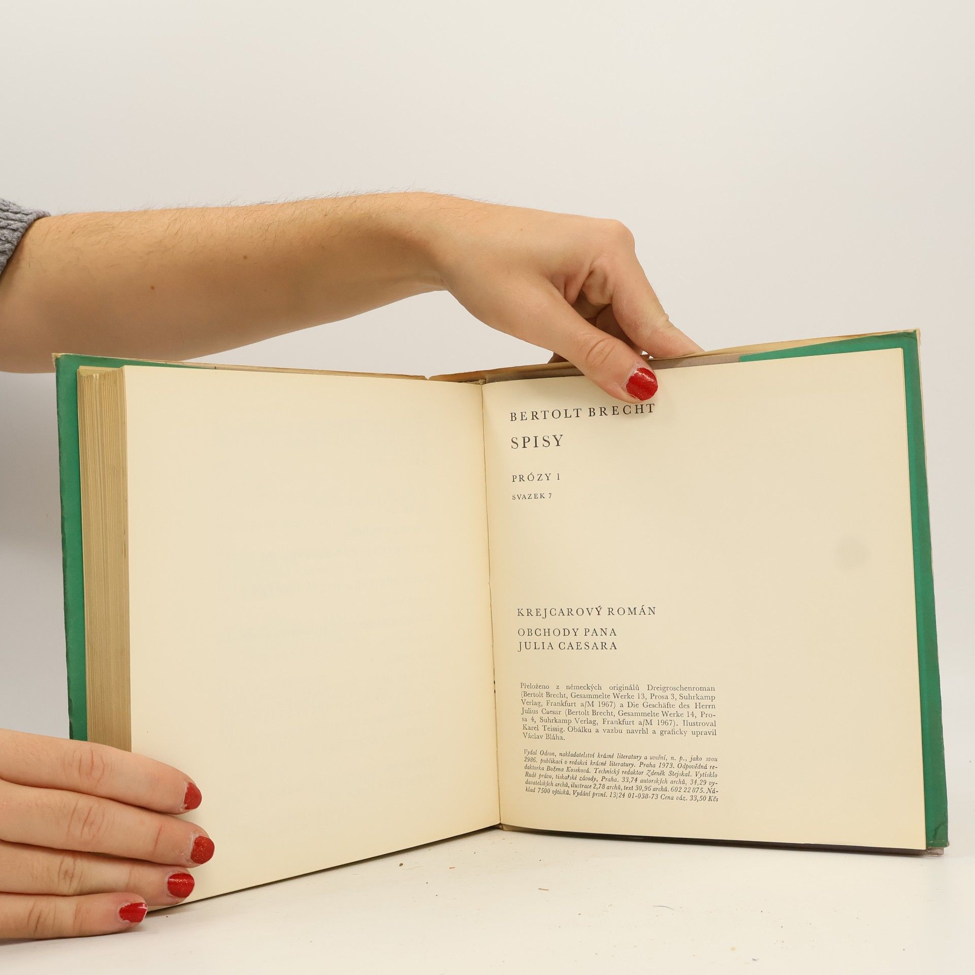 Bertolt Brecht Krejcarový román. Obchody pana Julia Caesara