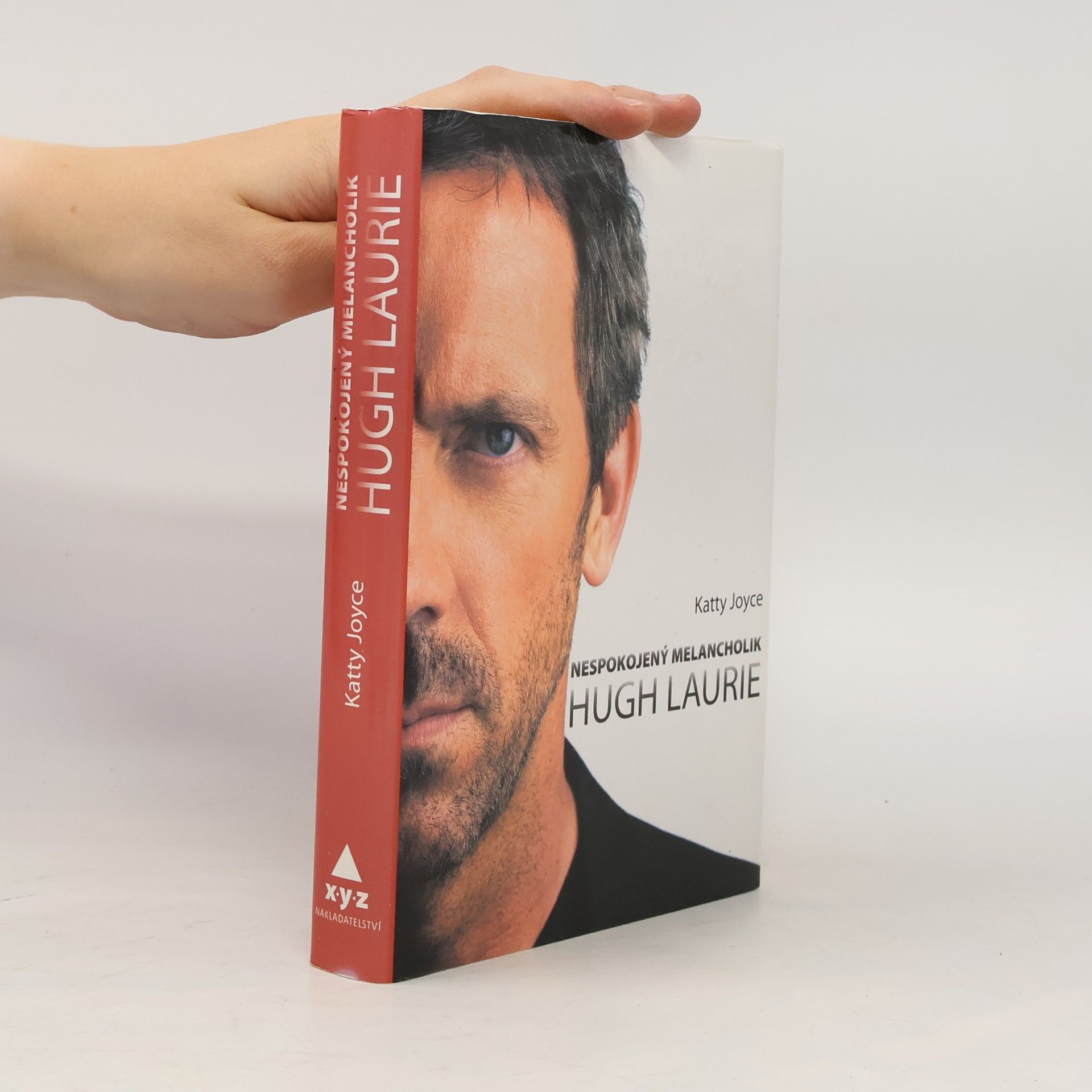 Nespokojený melacholik Hugh Laurie