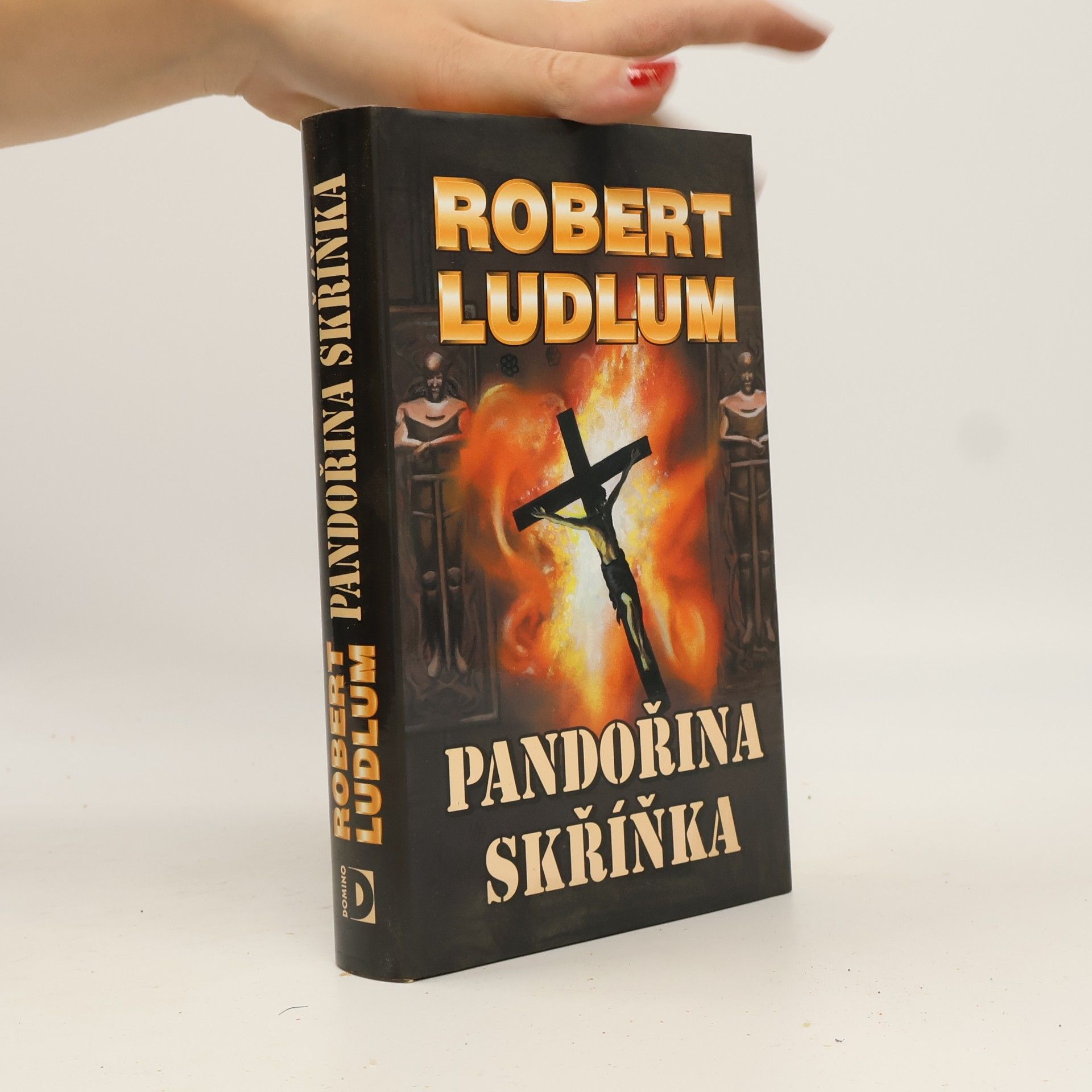 Robert Ludlum Pandořina skříňka