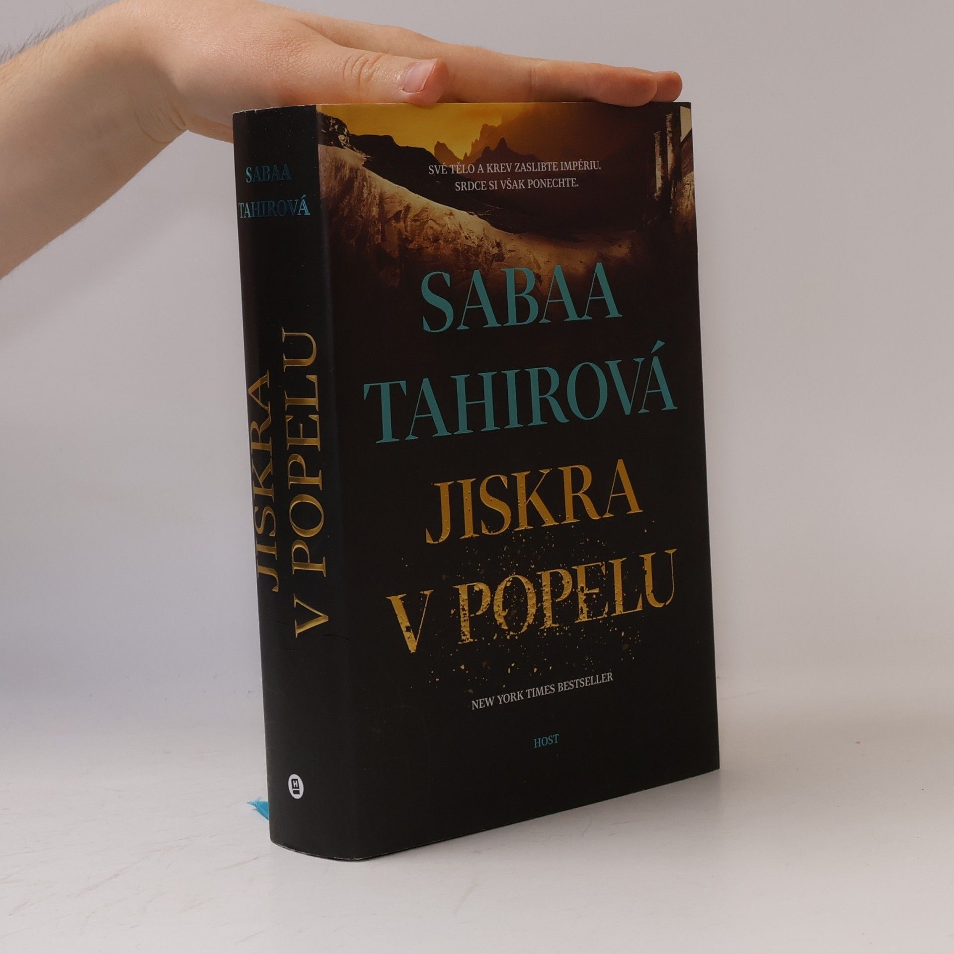 Jiskra v popelu
