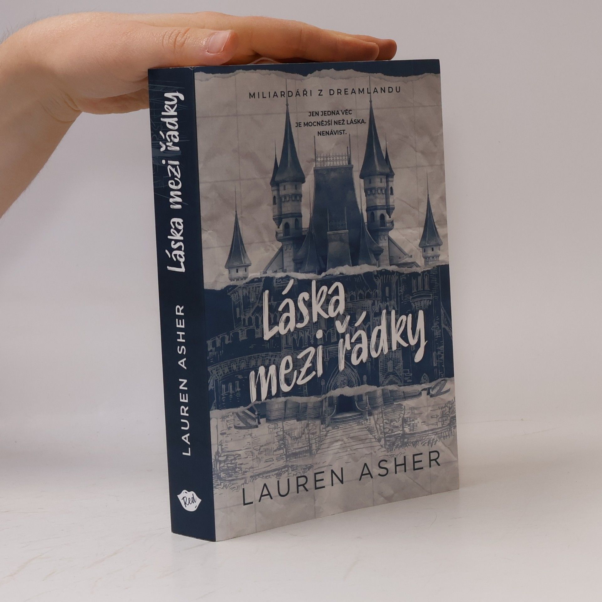 Lauren Asher Láska mezi řádky
