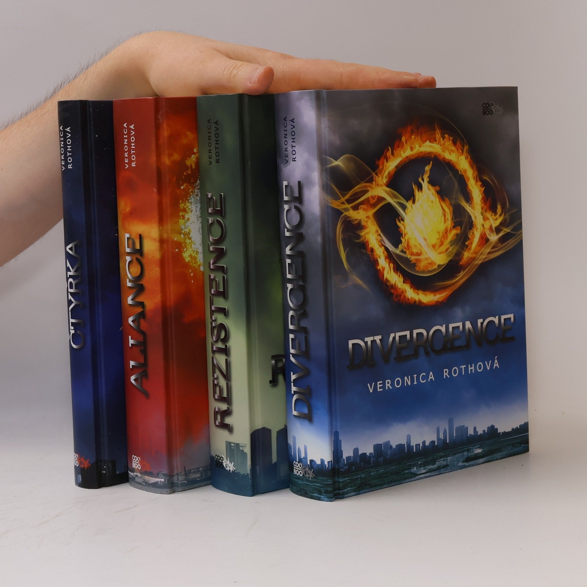 Veronica Roth Divergentní trilogie + Čtyřka (Box)