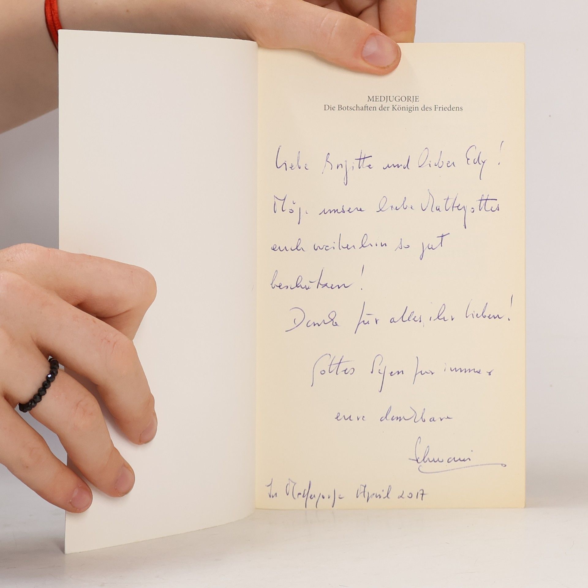 Autorenkollektiv DIE BOTSCHAFTEN DER KÖNIGIN DES FRIEDENS