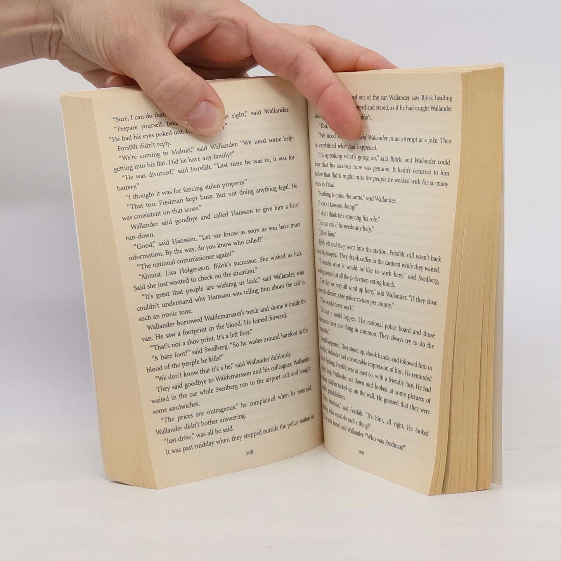 Henning Mankell Sidetracked