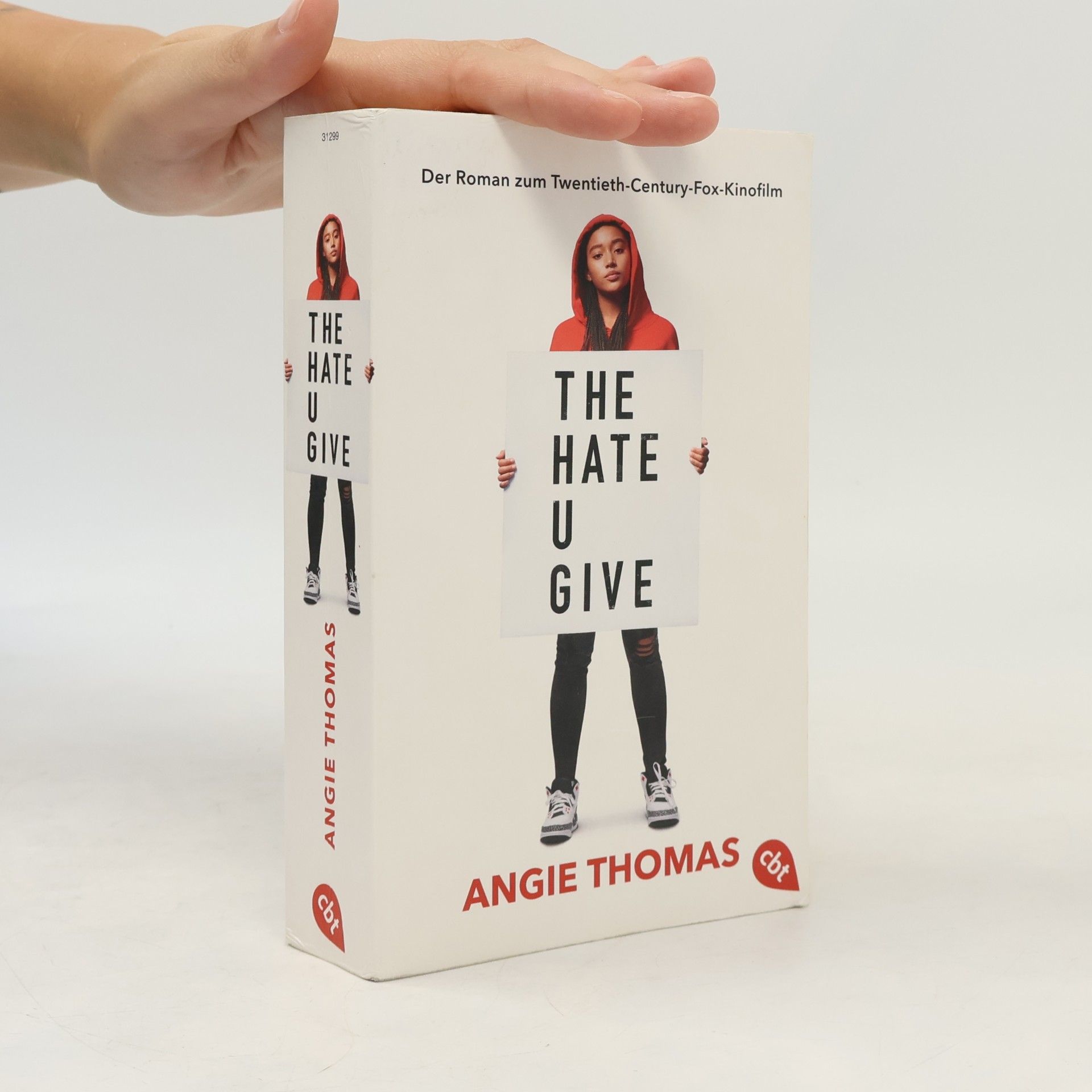 Angie Thomas The hate u give
