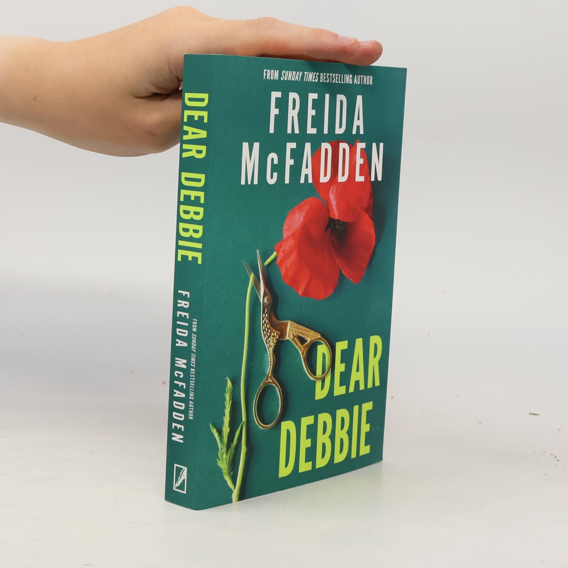 Freida McFadden Dear Debbie
