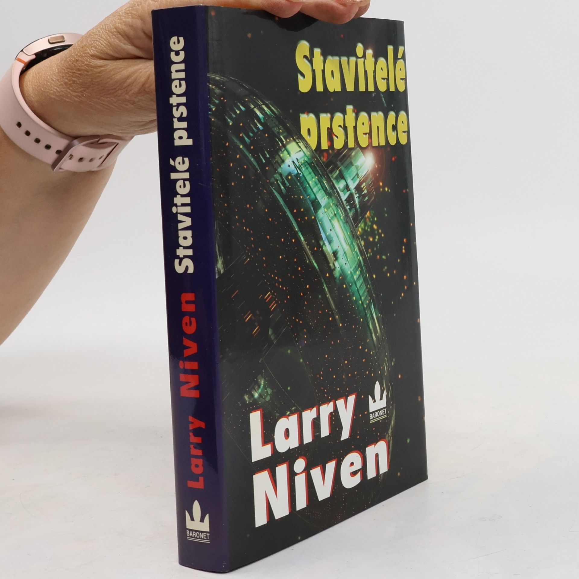 Larry Niven Stavitelé Prstence