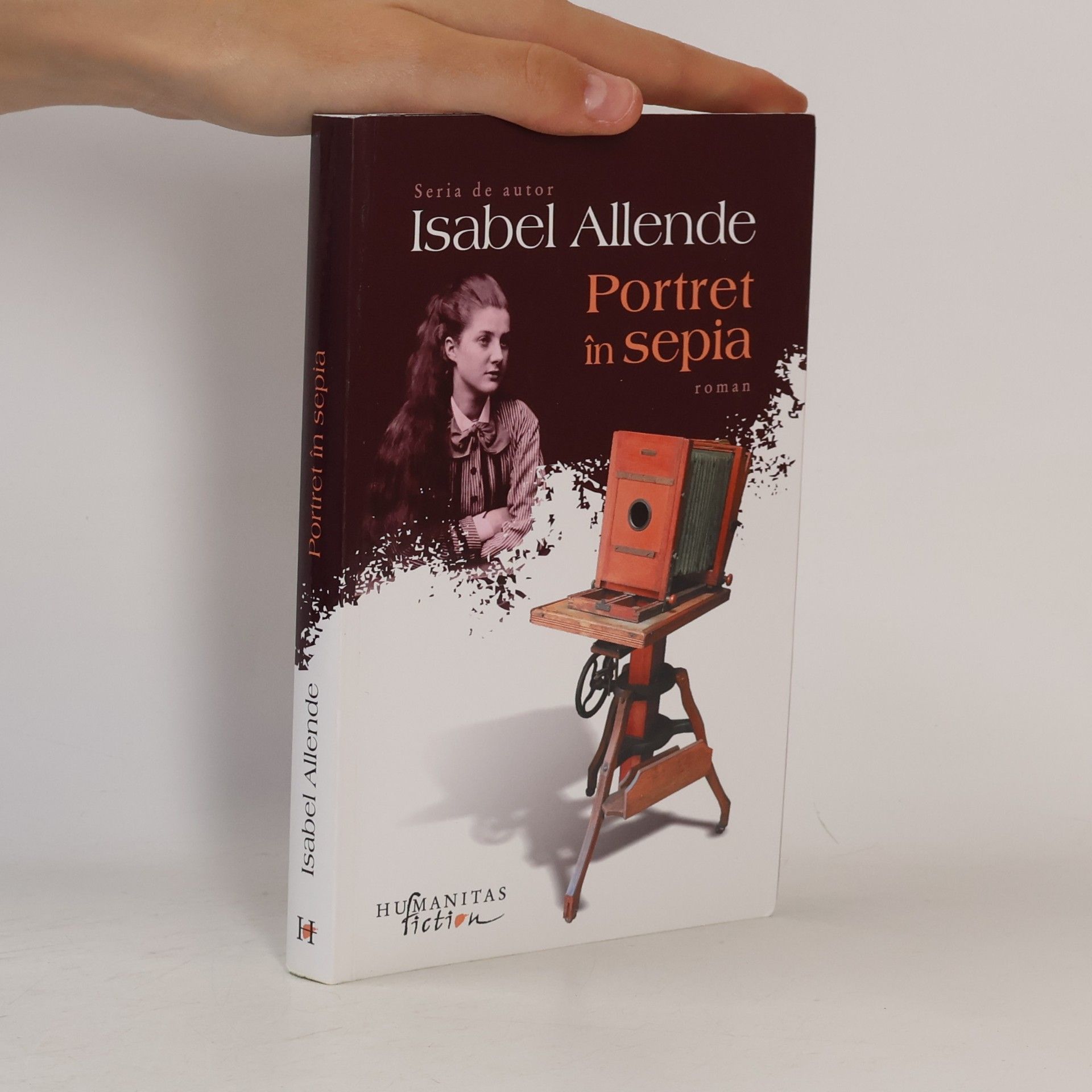 Isabel Allende Portret în sepia