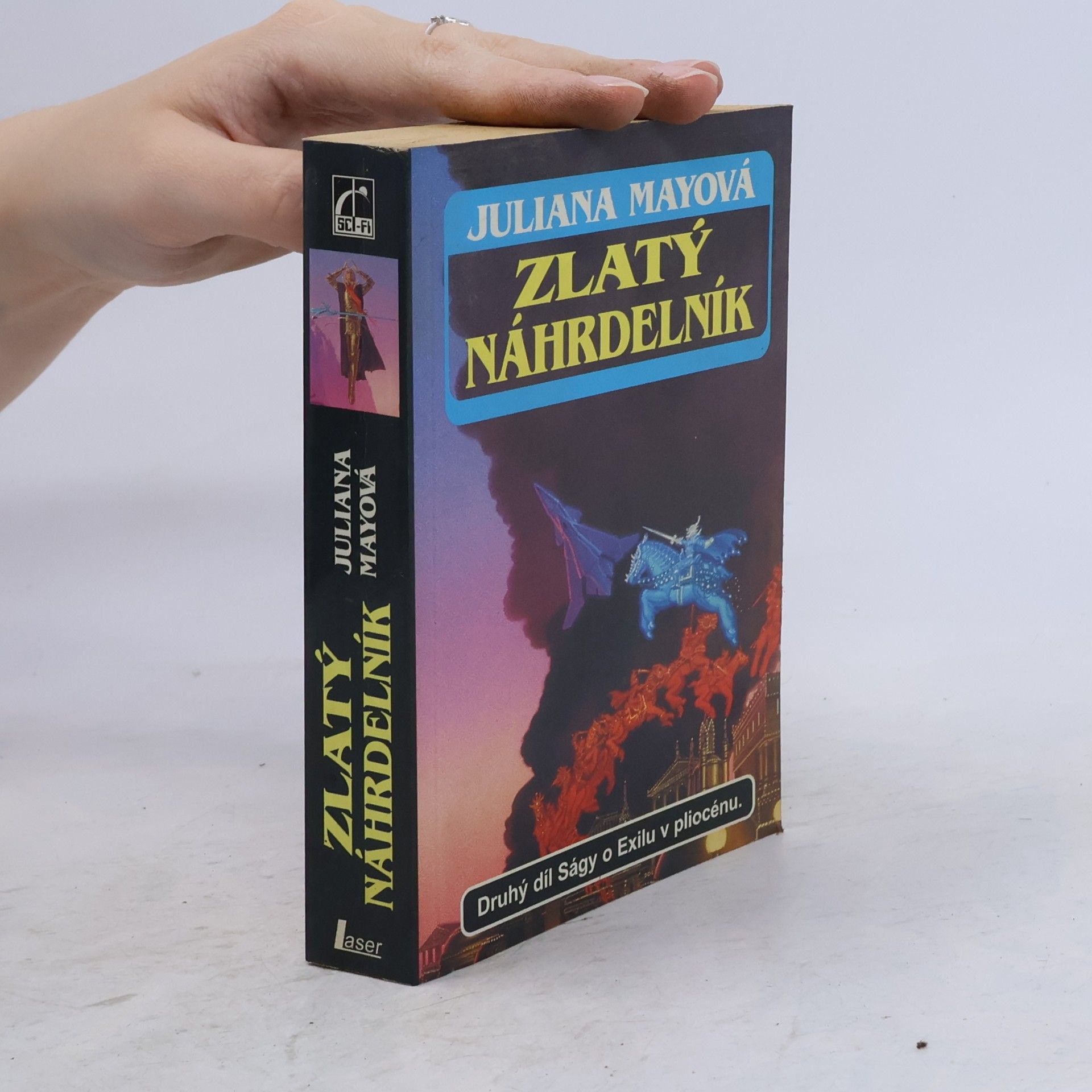 Julian May Zlatý náhrdelník