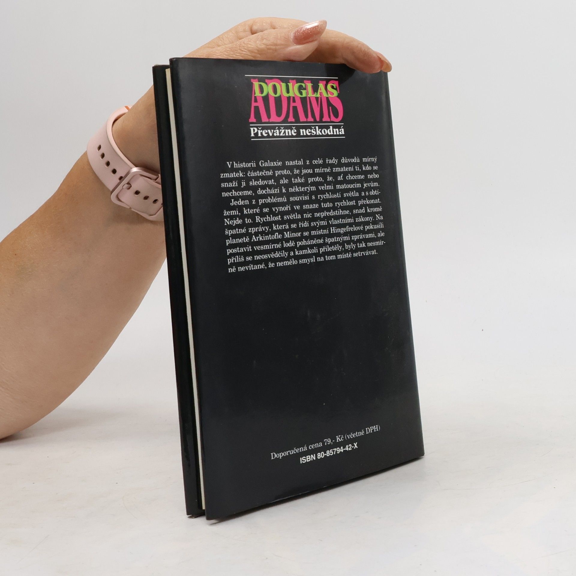 Douglas Adams Převážně neškodná