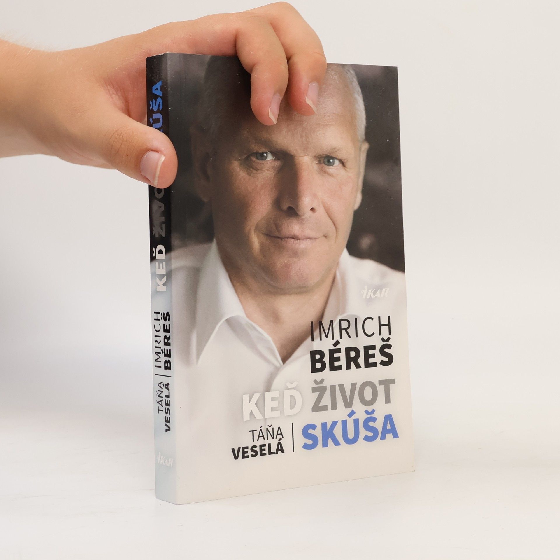 Táňa Veselá Keď život skúšá