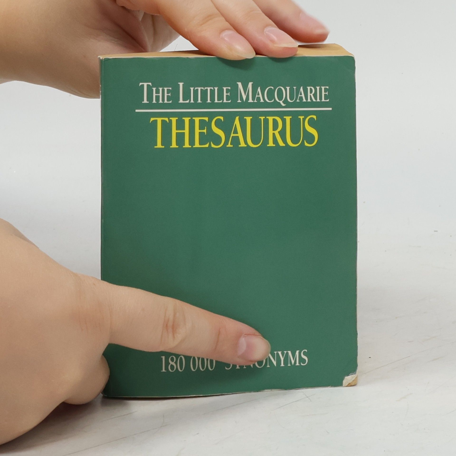 Richard J. Tardiff The Little Macquarie Thesaurus