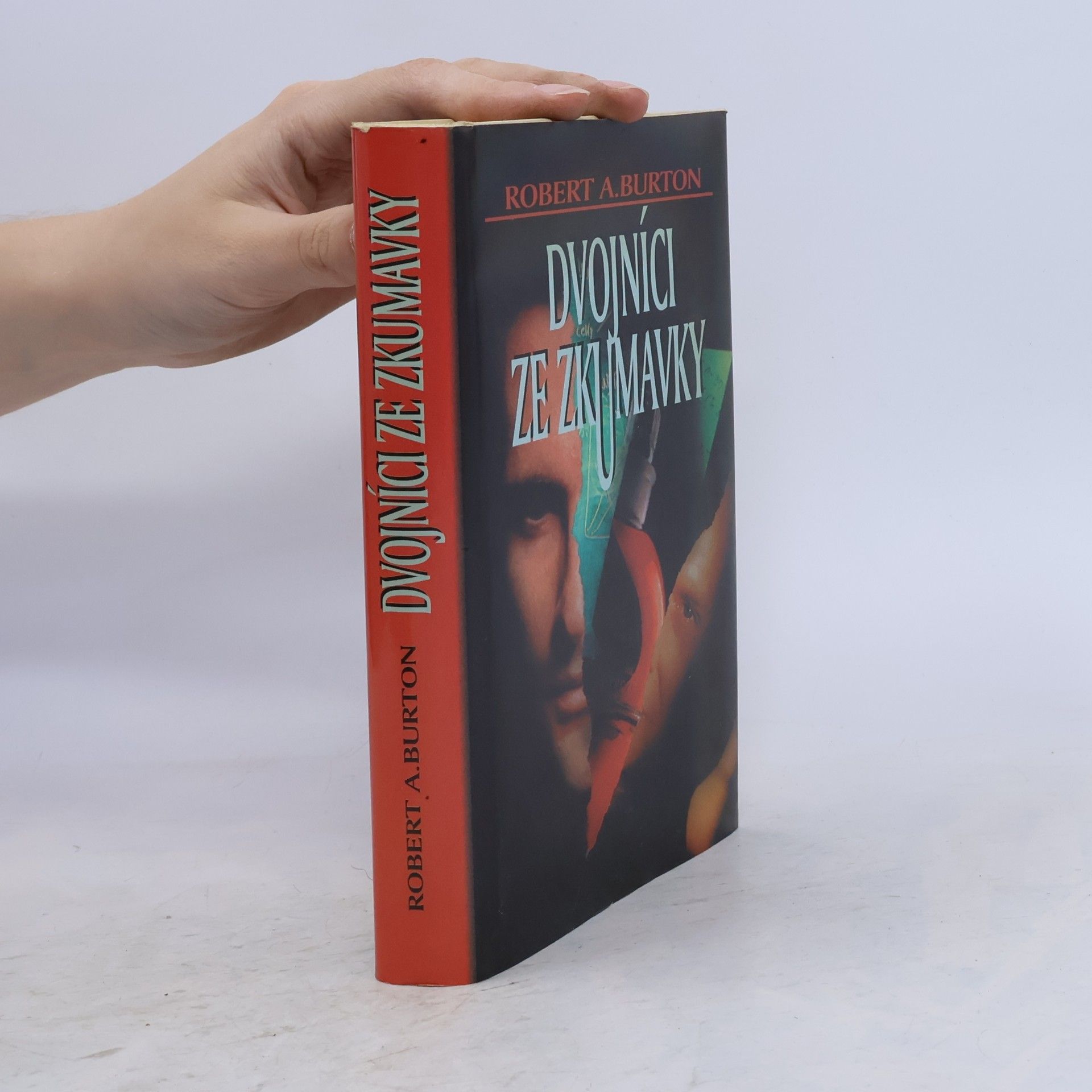 Miloš Chlouba Dvojníci ze zkumavky