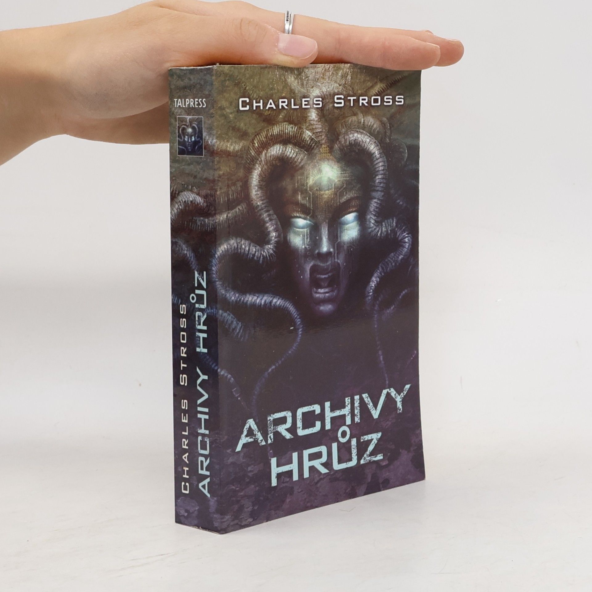 Charles Stross Archivy hrůz