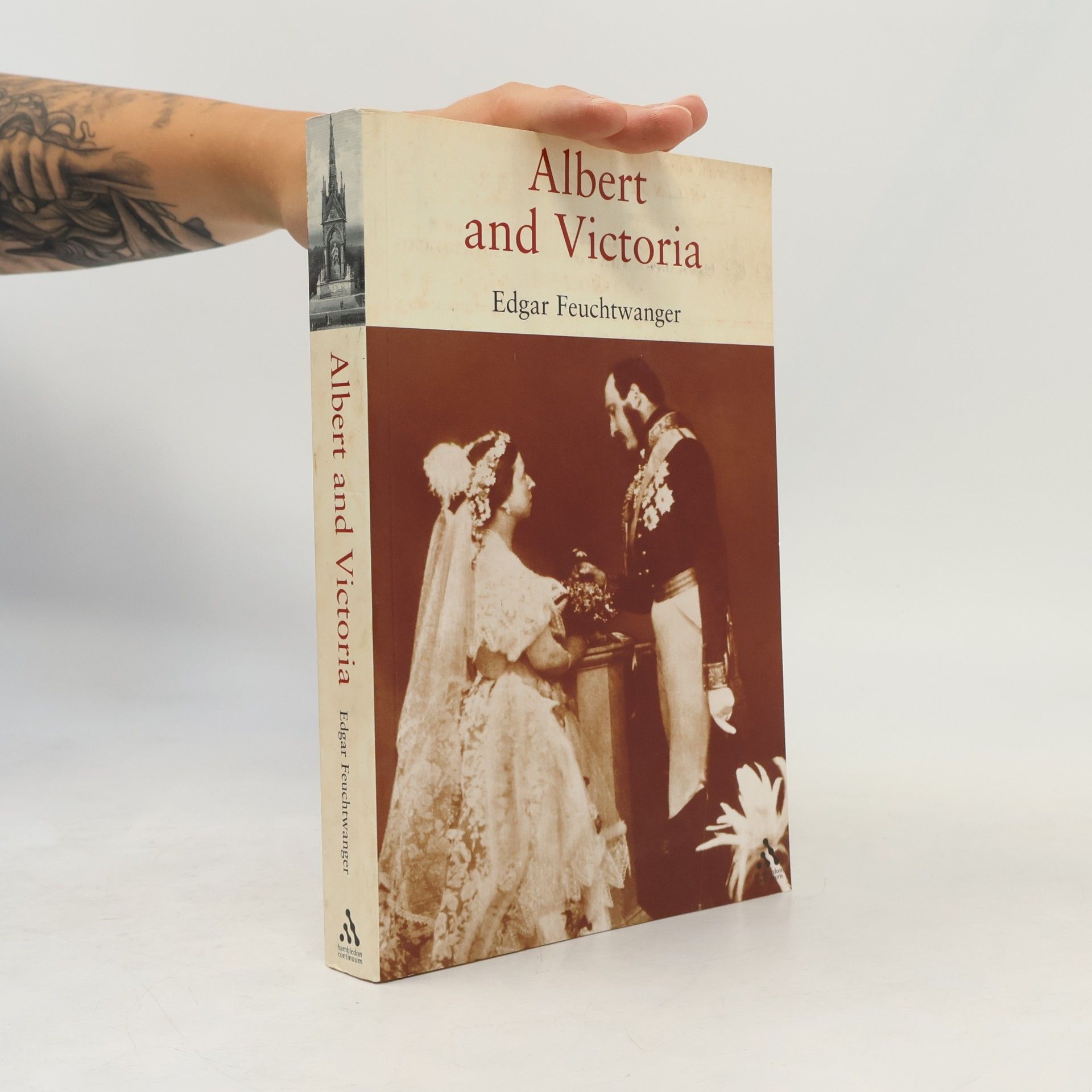 Edgar Feuchtwanger Albert and Victoria
