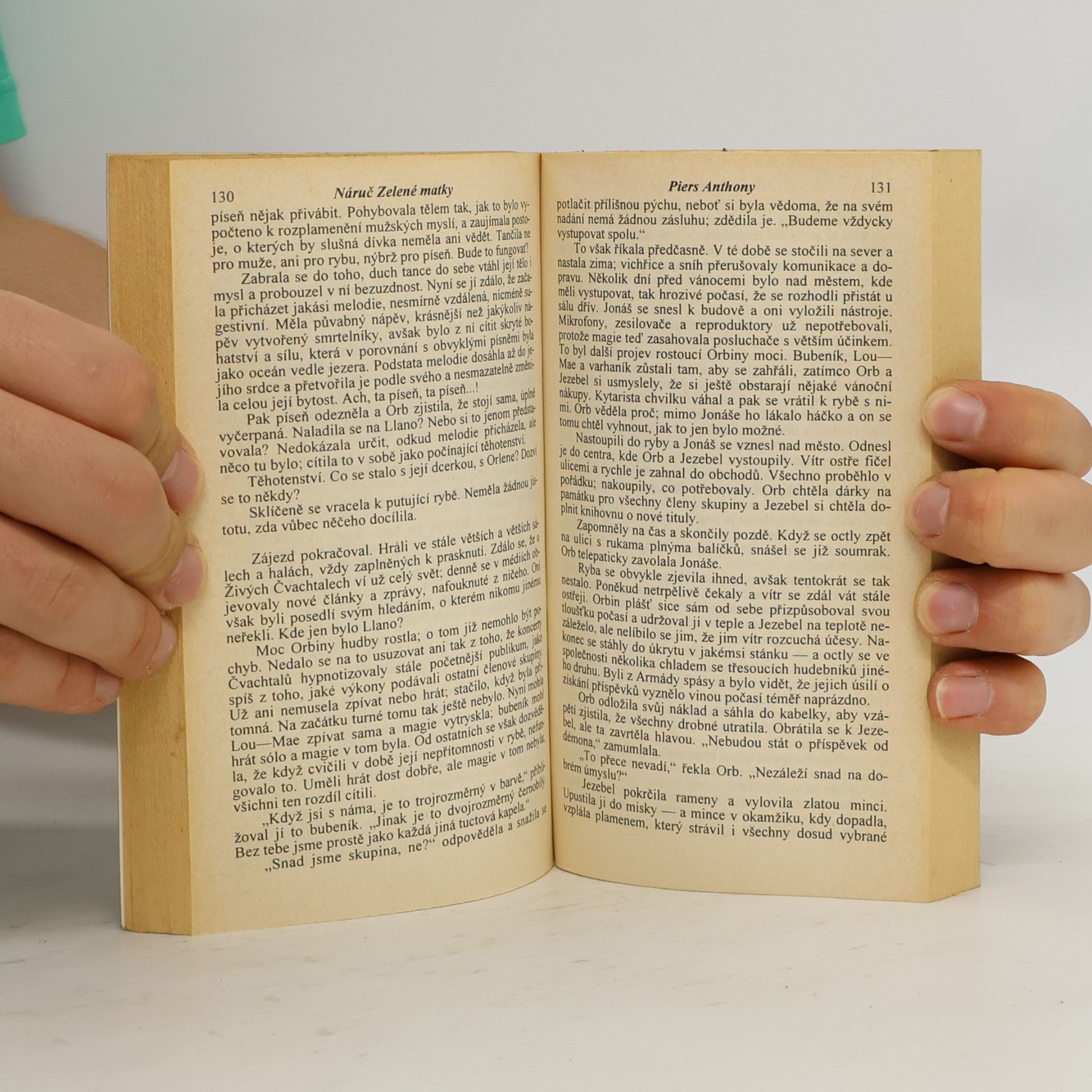 Piers Anthony Náruč zelené matky