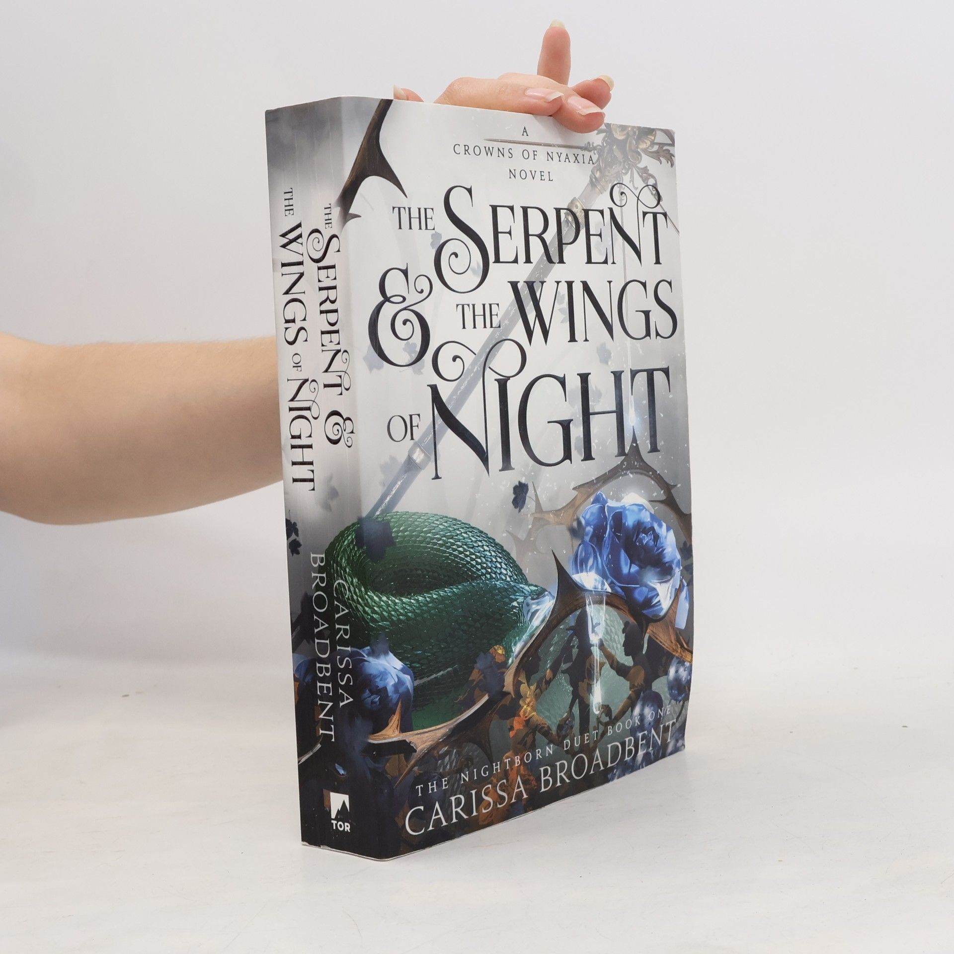 Carissa Broadbent The Serpent and the Wings of Night