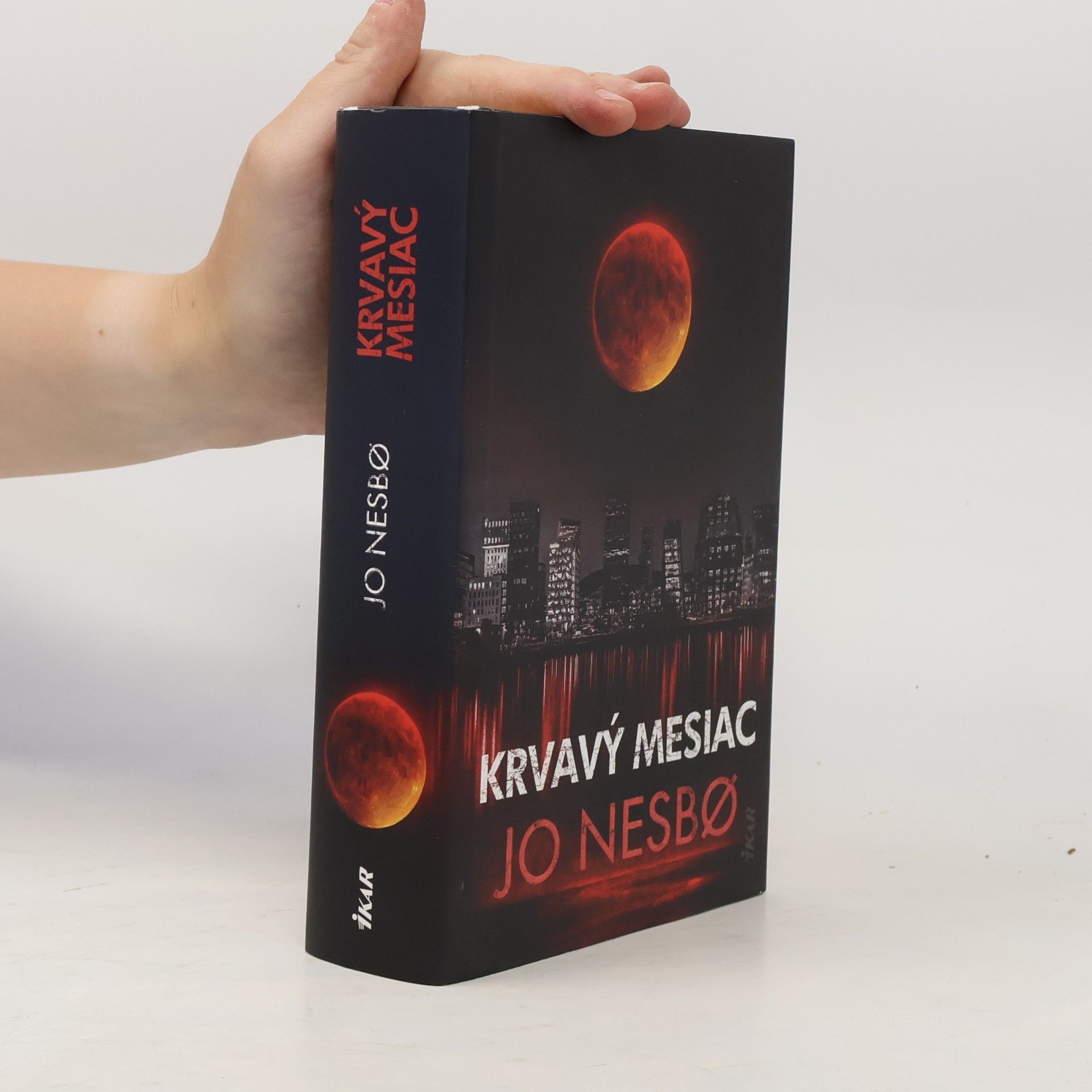 Jo Nesbø Krvavý mesiac