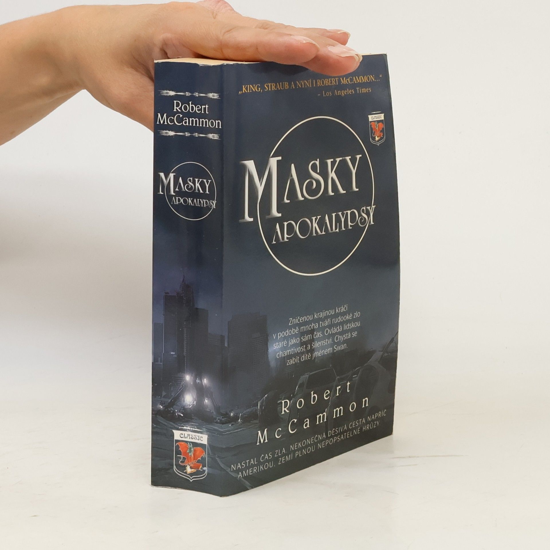 Robert R. McCammon Masky apokalypsy