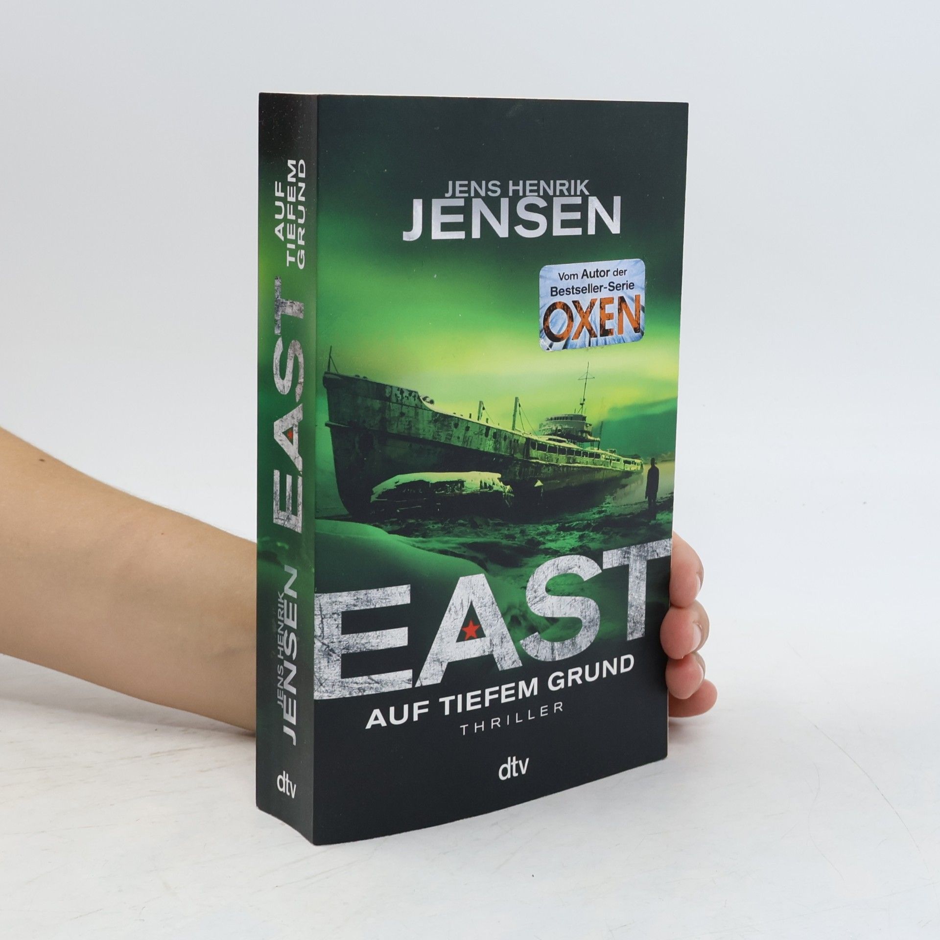 EAST. Auf tiefem Grund