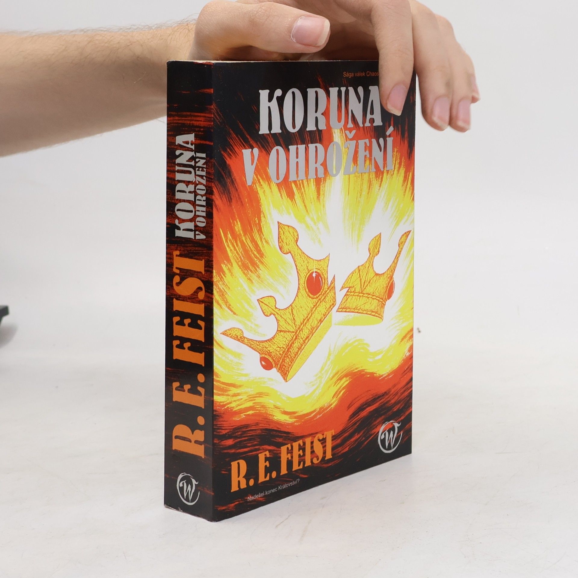 Raymond Elias Feist Koruna v ohrožení