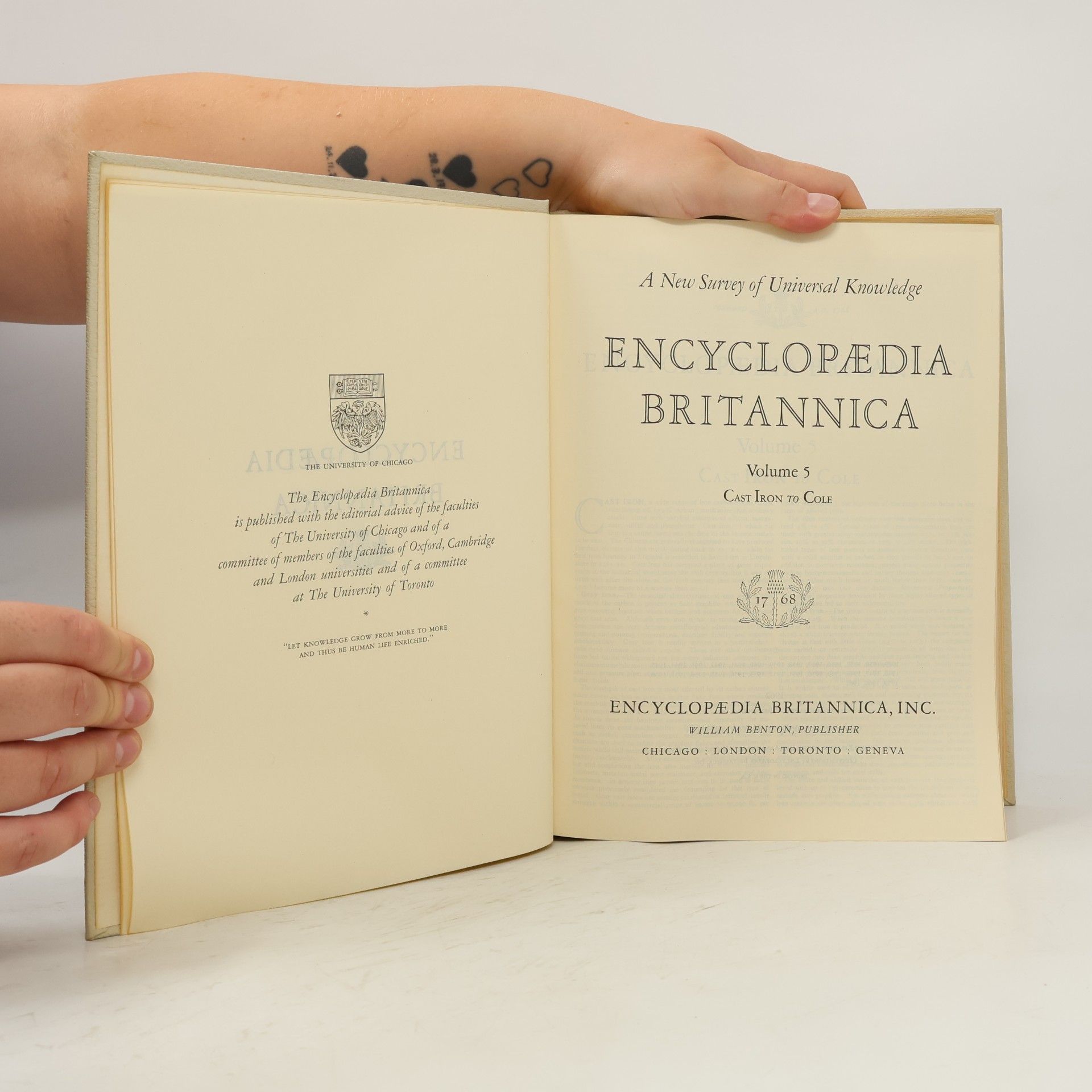 Auteurscollectief Encyclopædia Britannica 5