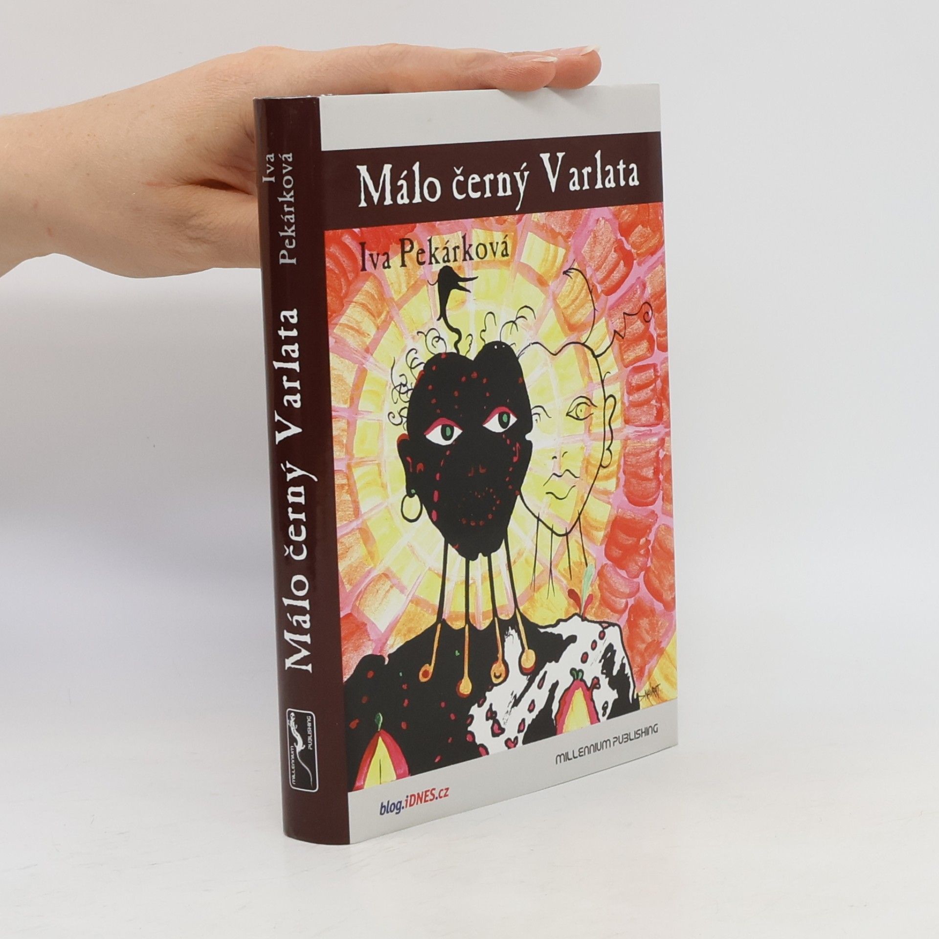 Iva Pekárková Málo černý Varlata