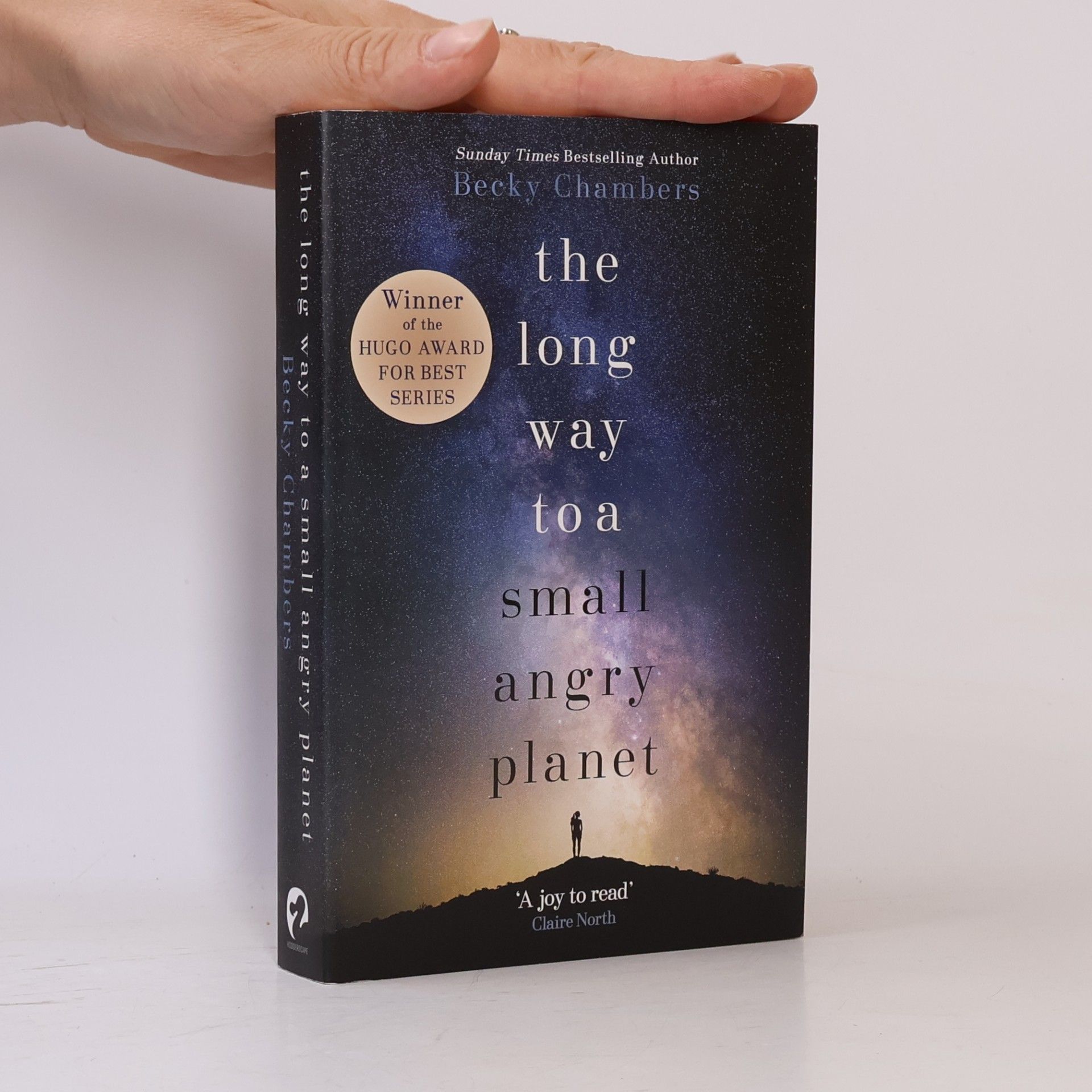 Becky Chambers The long way to a small angry planet