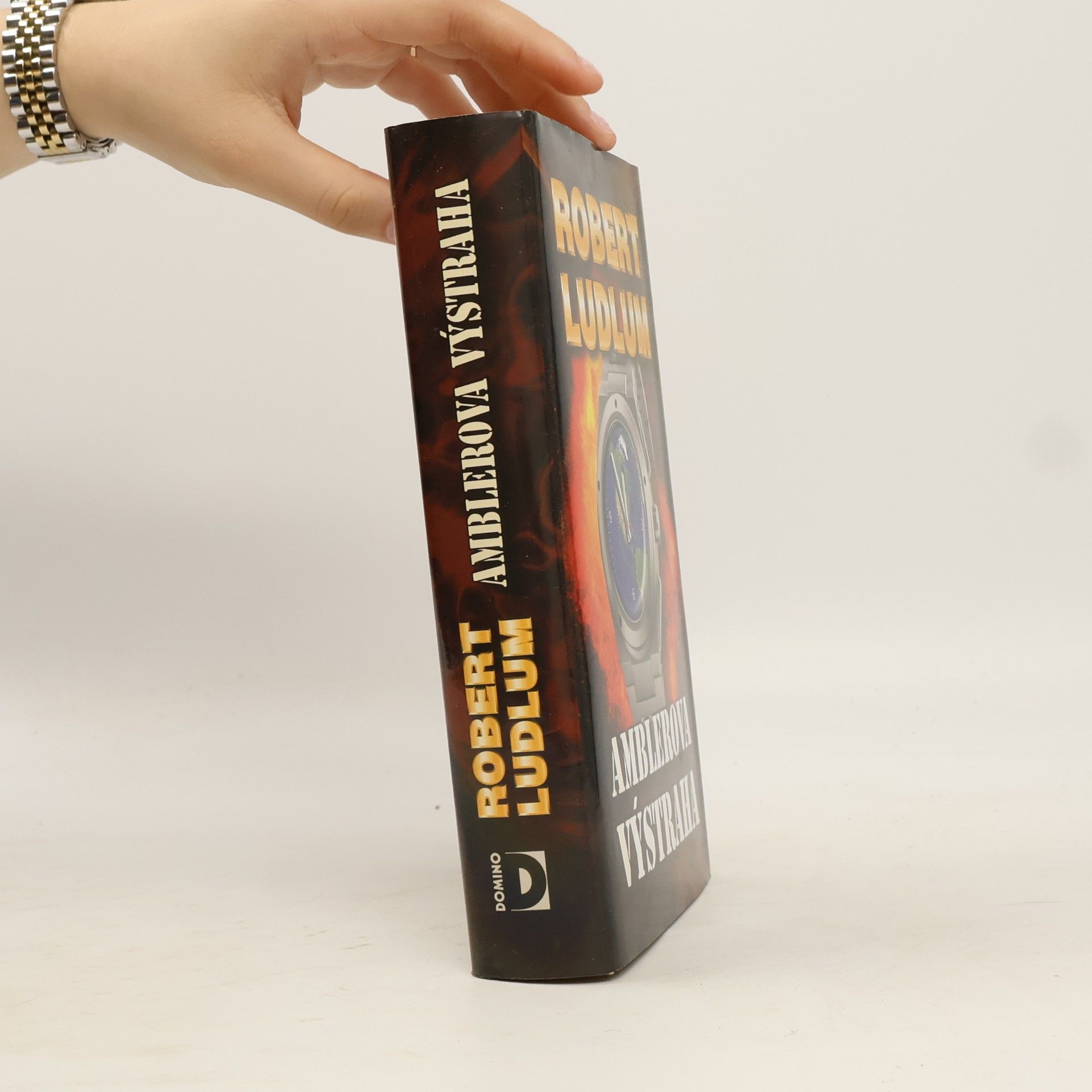 Robert Ludlum Amblerova výstraha