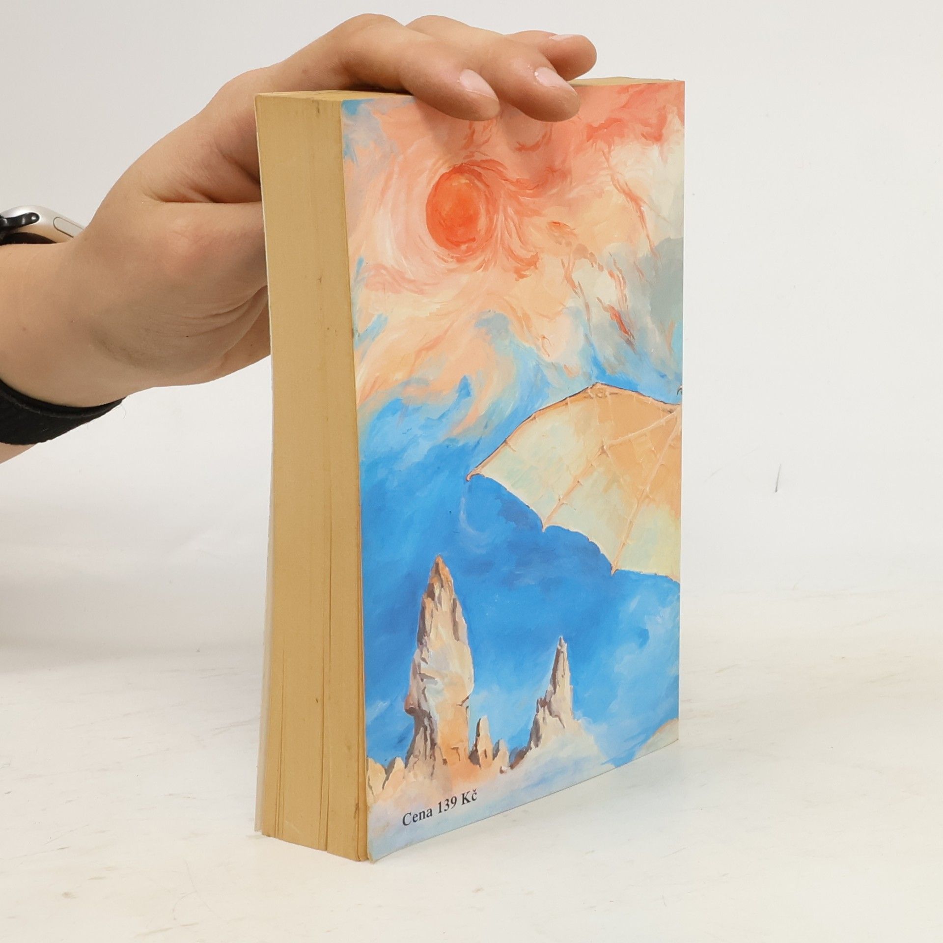 Anne McCaffrey Moreta : paní pernských draků
