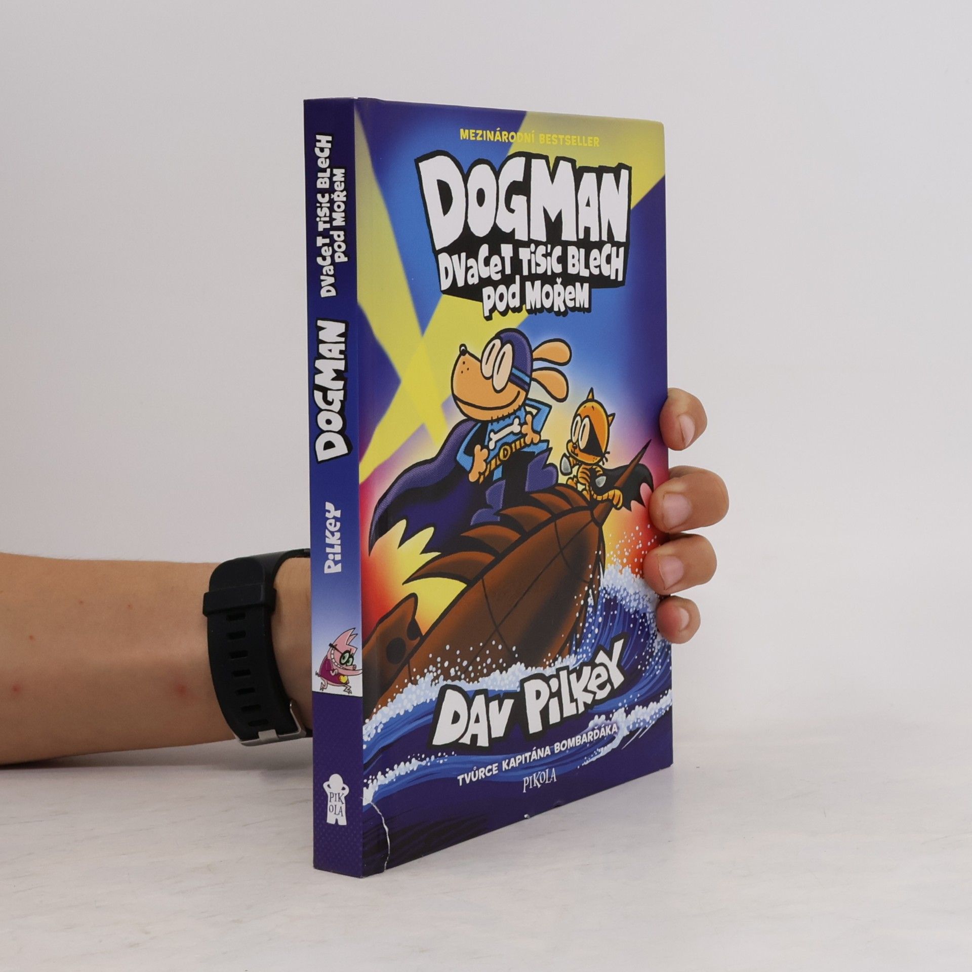 Dav Pilkey Dogman : dvacer tisíc blech pod mořem