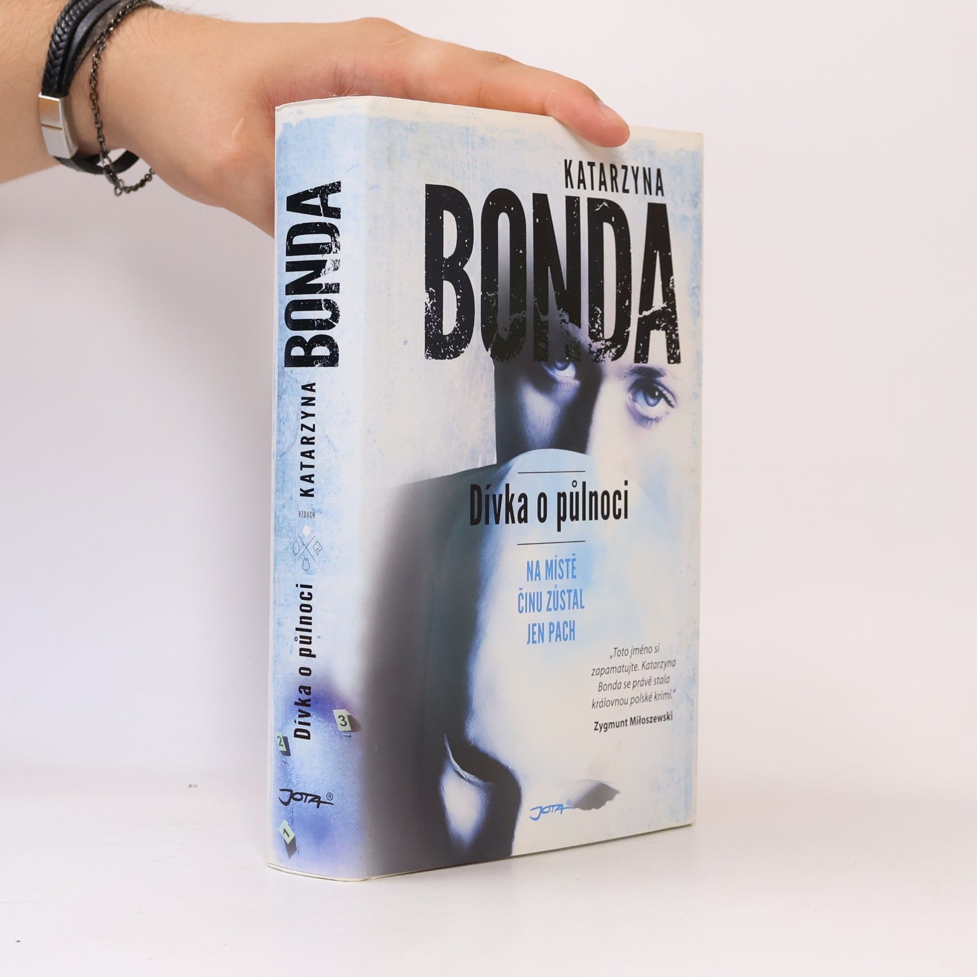 Katarzyna Bonda Dívka o půlnoci