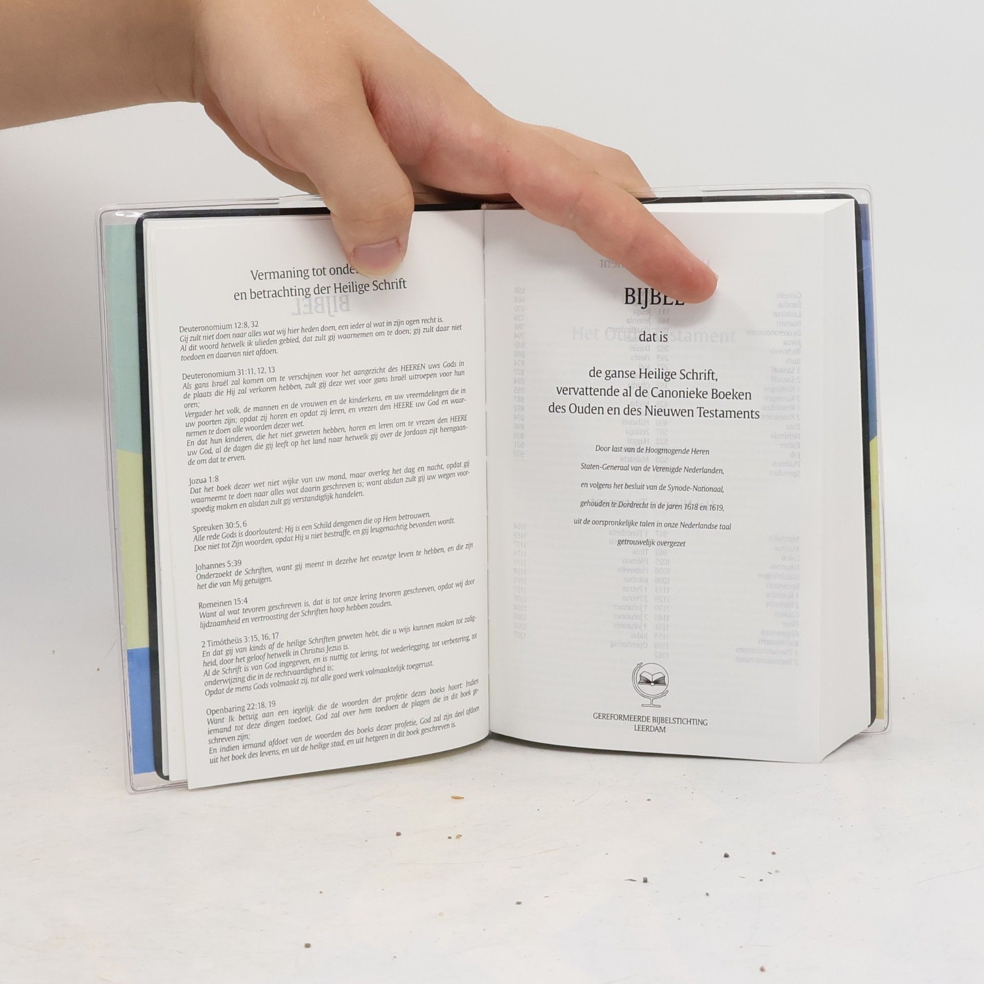 Various authors Bijble dat is de ganse Heilige Schrift, vervattende al de Canonieke Boeken des Ouden en des Nieuwen Testaments