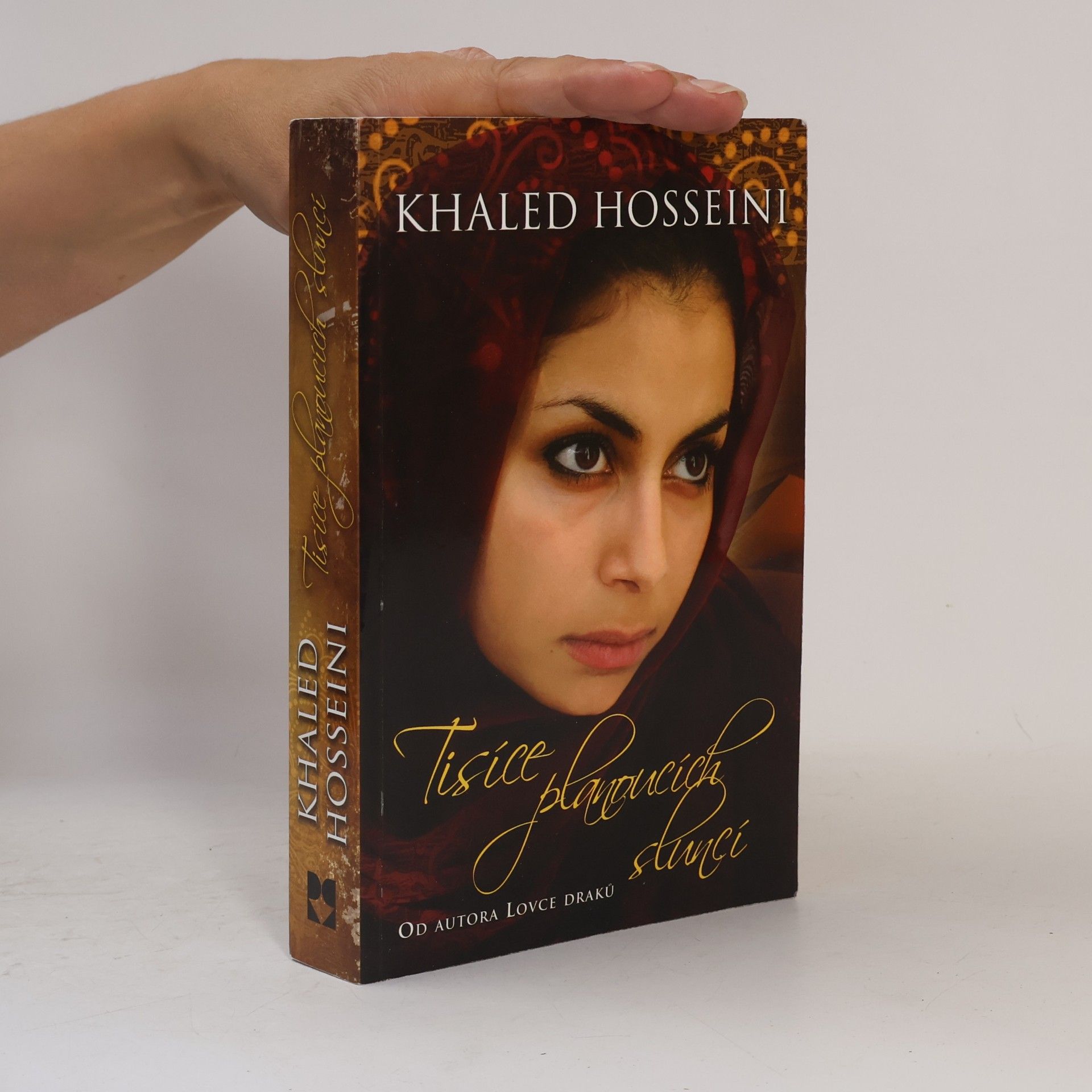 Khaled Hosseini Tisíce planoucích sluncí