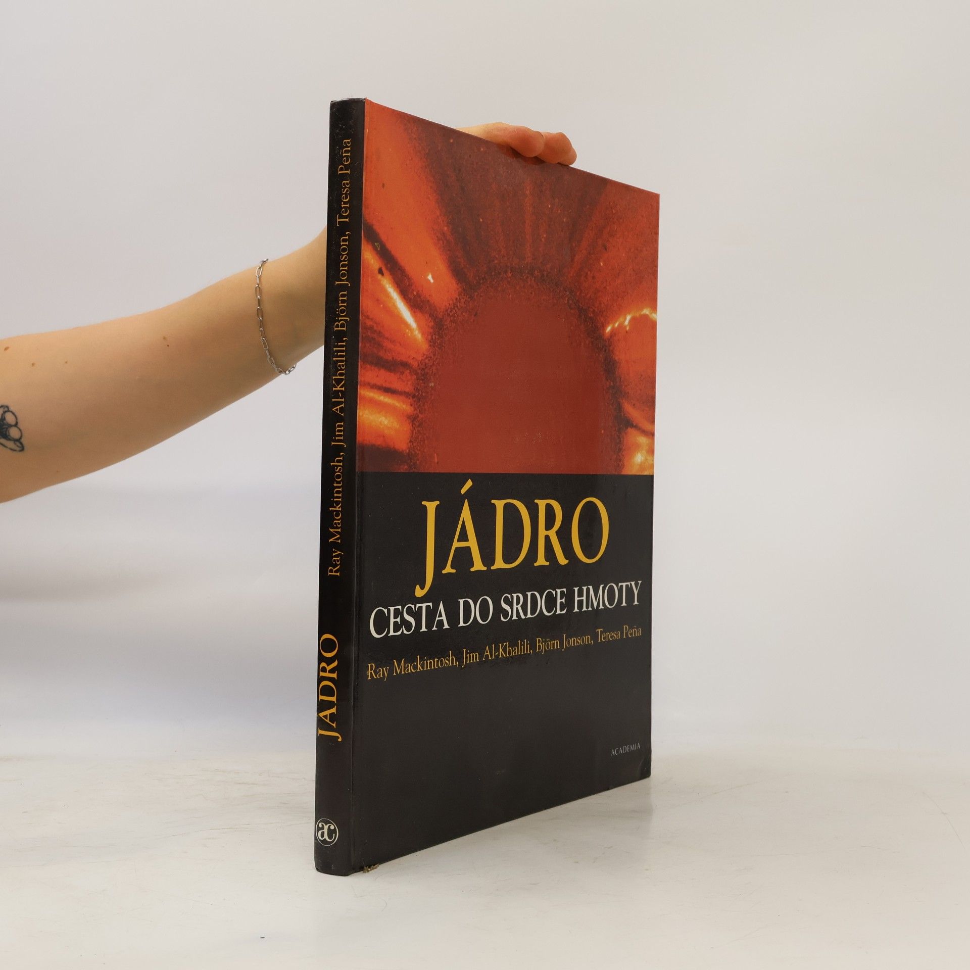 Jádro: Cesta do srdce hmoty