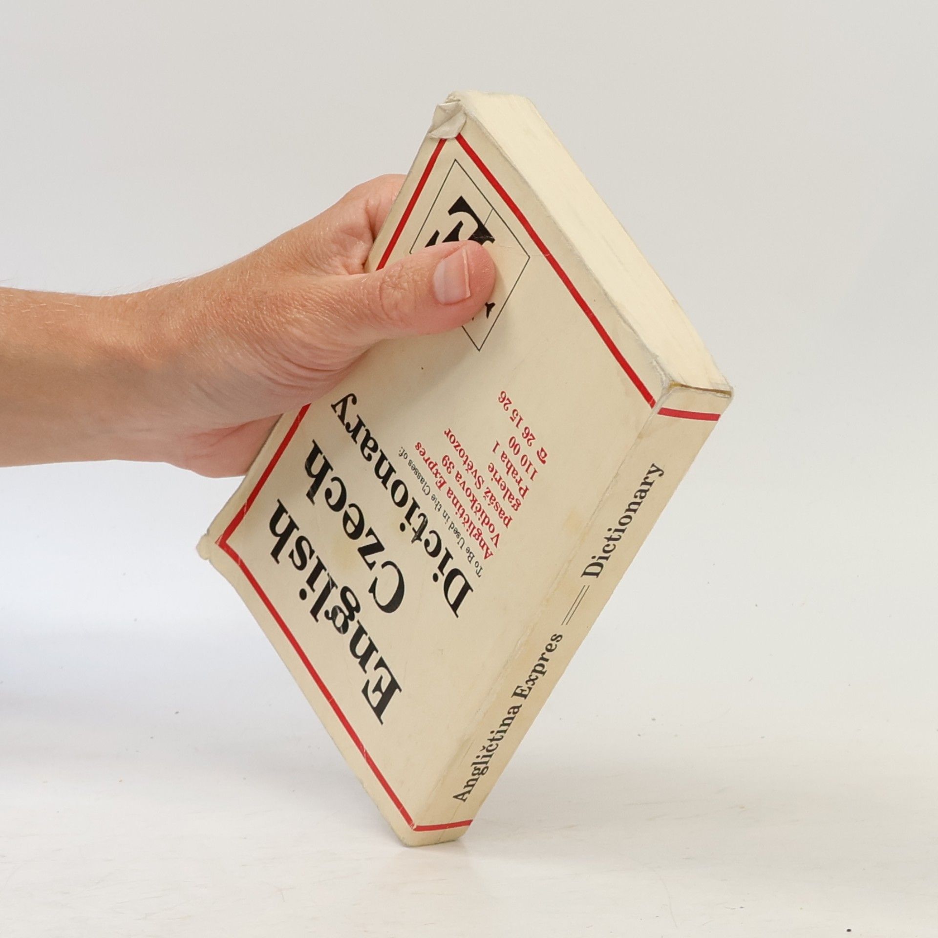 Auteurscollectief English Czech Dictionary. Czech English Dictionary