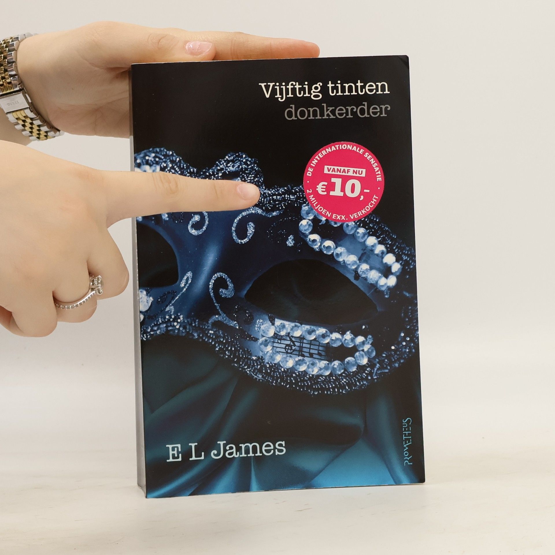 E. L. James Vijftig tinten donkerder