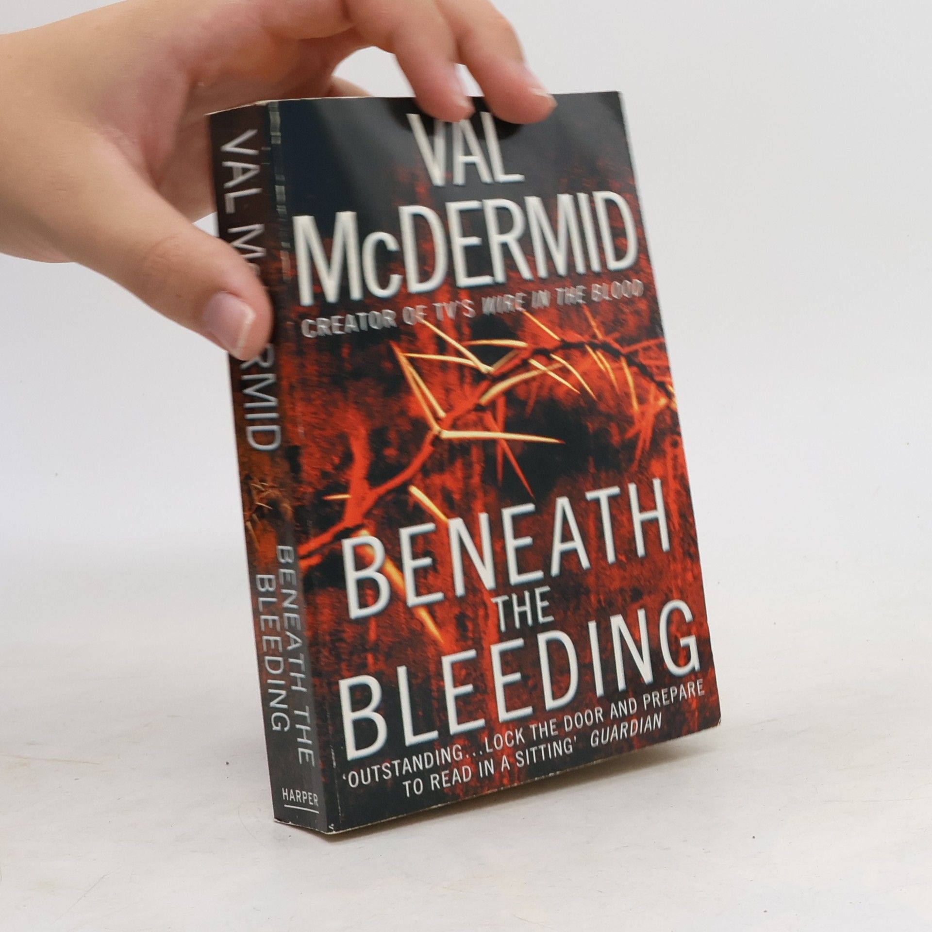Val McDermid Beneath the Bleading