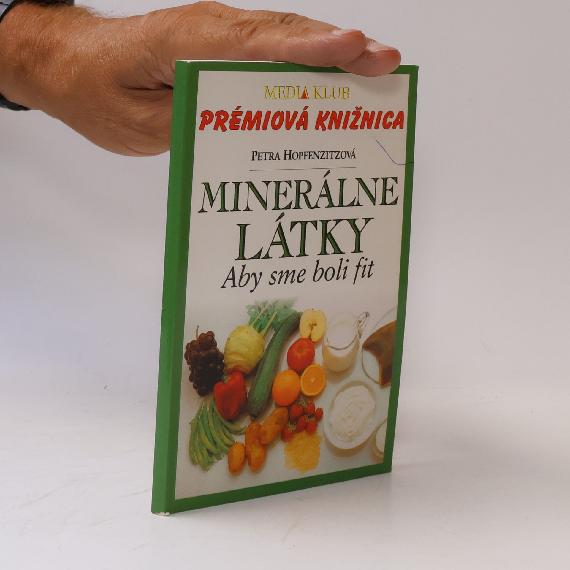 Petra Hopfenzitz Minerálne látky