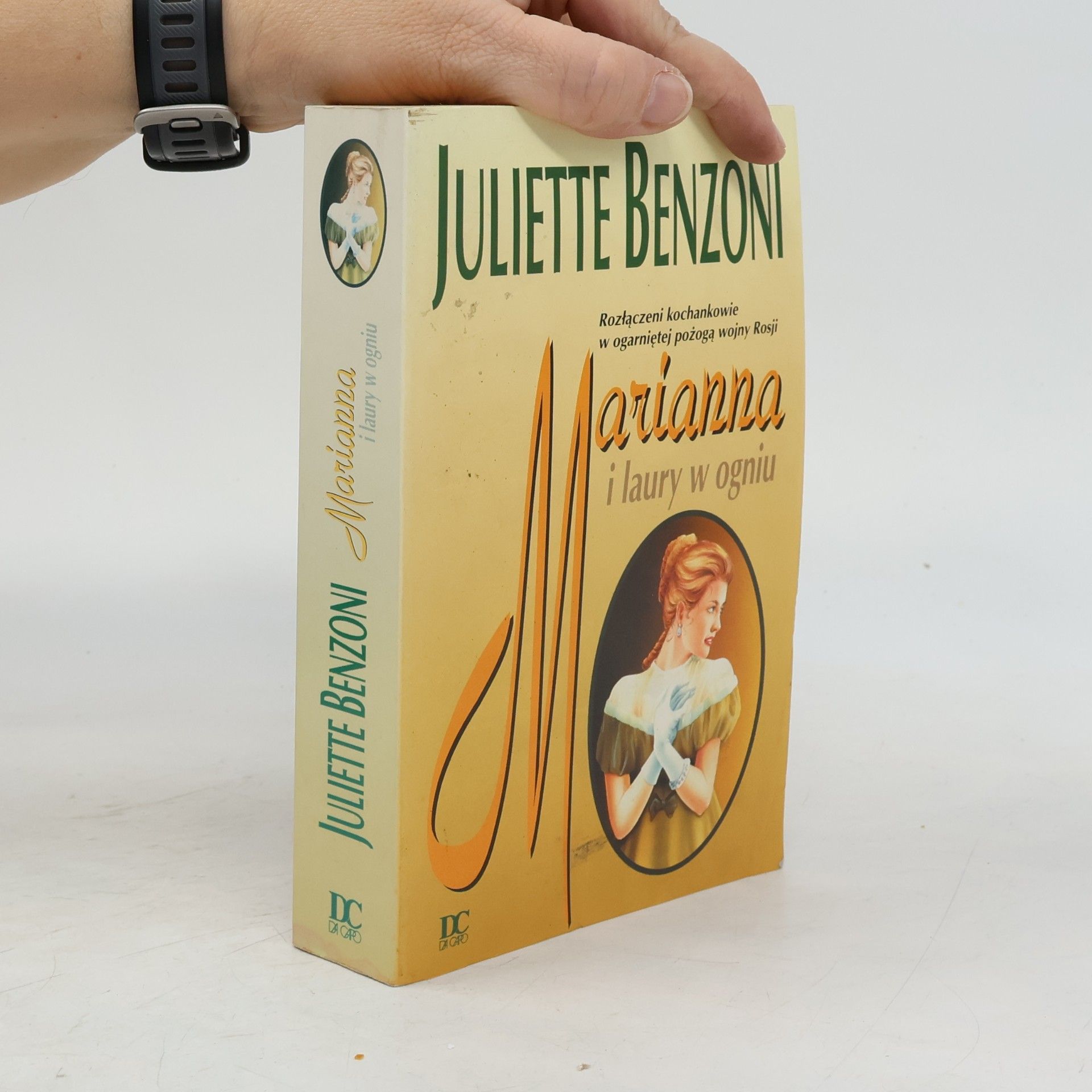Juliette Benzoni Marianna i laury w ogniu