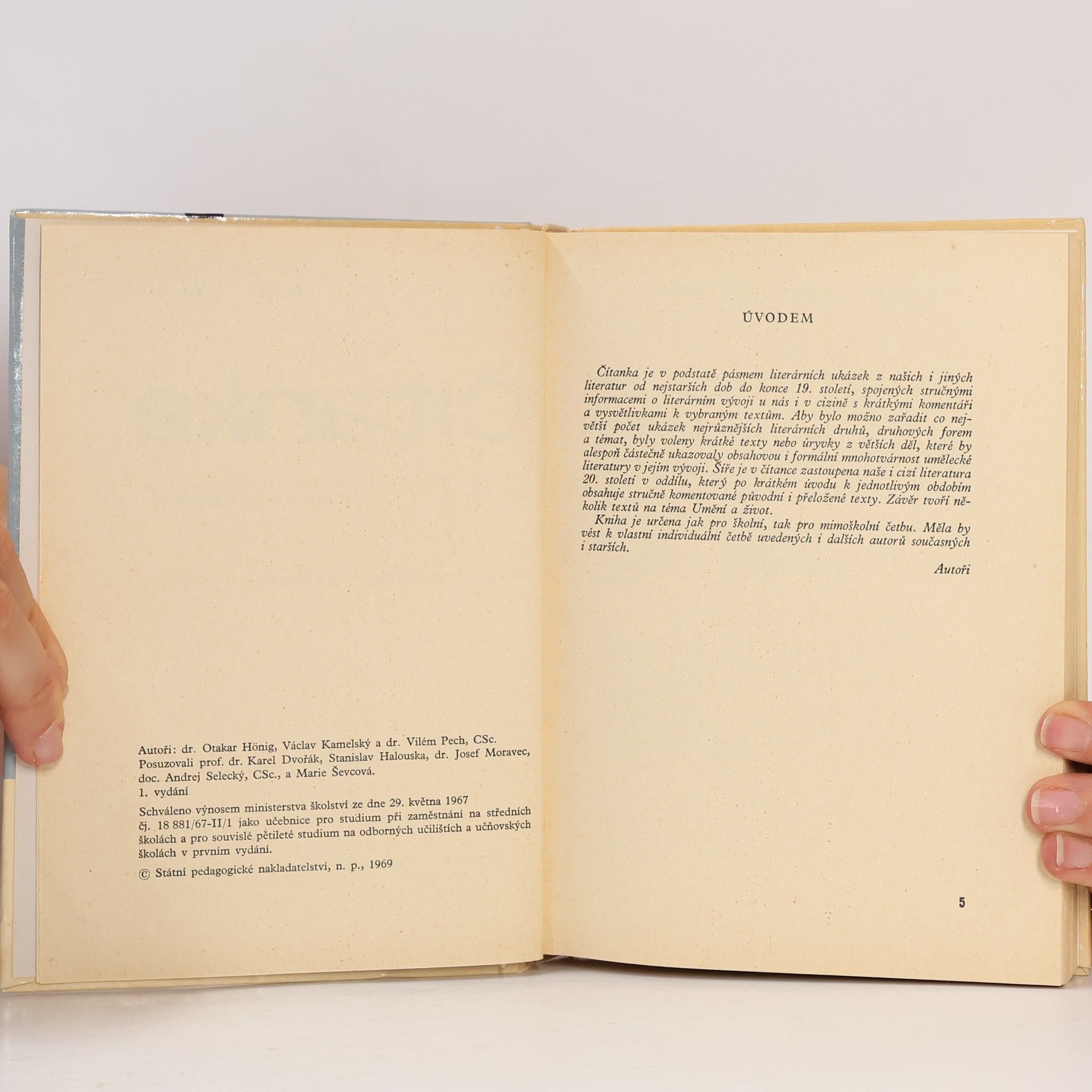 Autores varios Čítanka