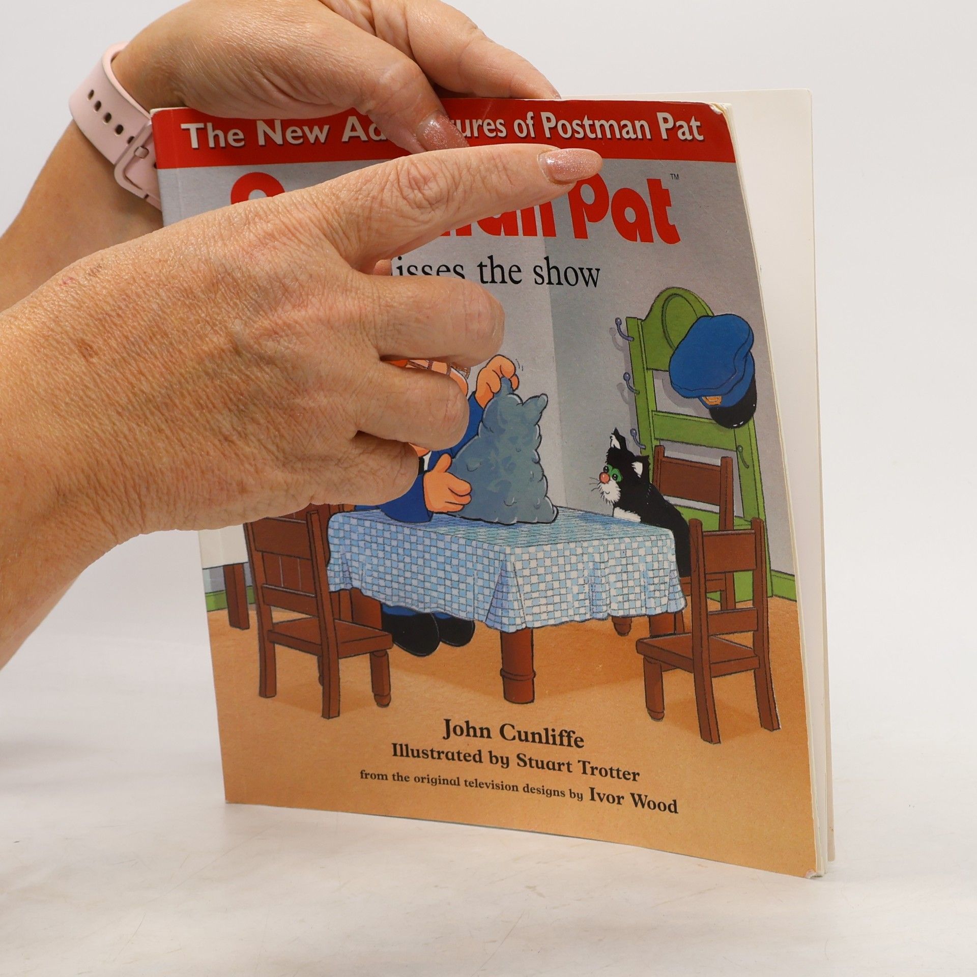 John Cunliffe The New Adventures of Postman Pat - 4: Misses The Show