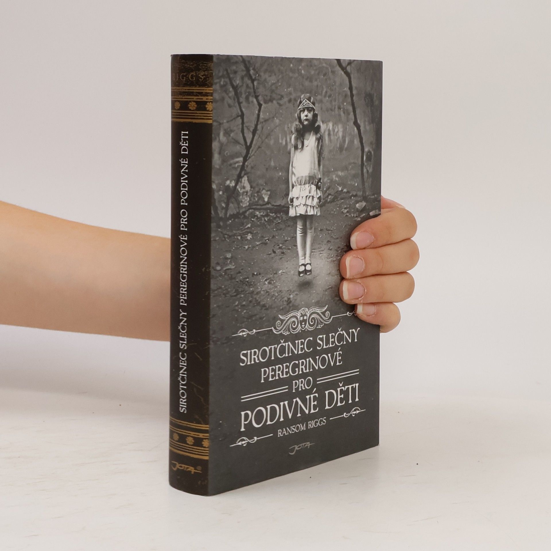 Ransom Riggs Sirotčinec slečny Peregrinové pro podivné děti