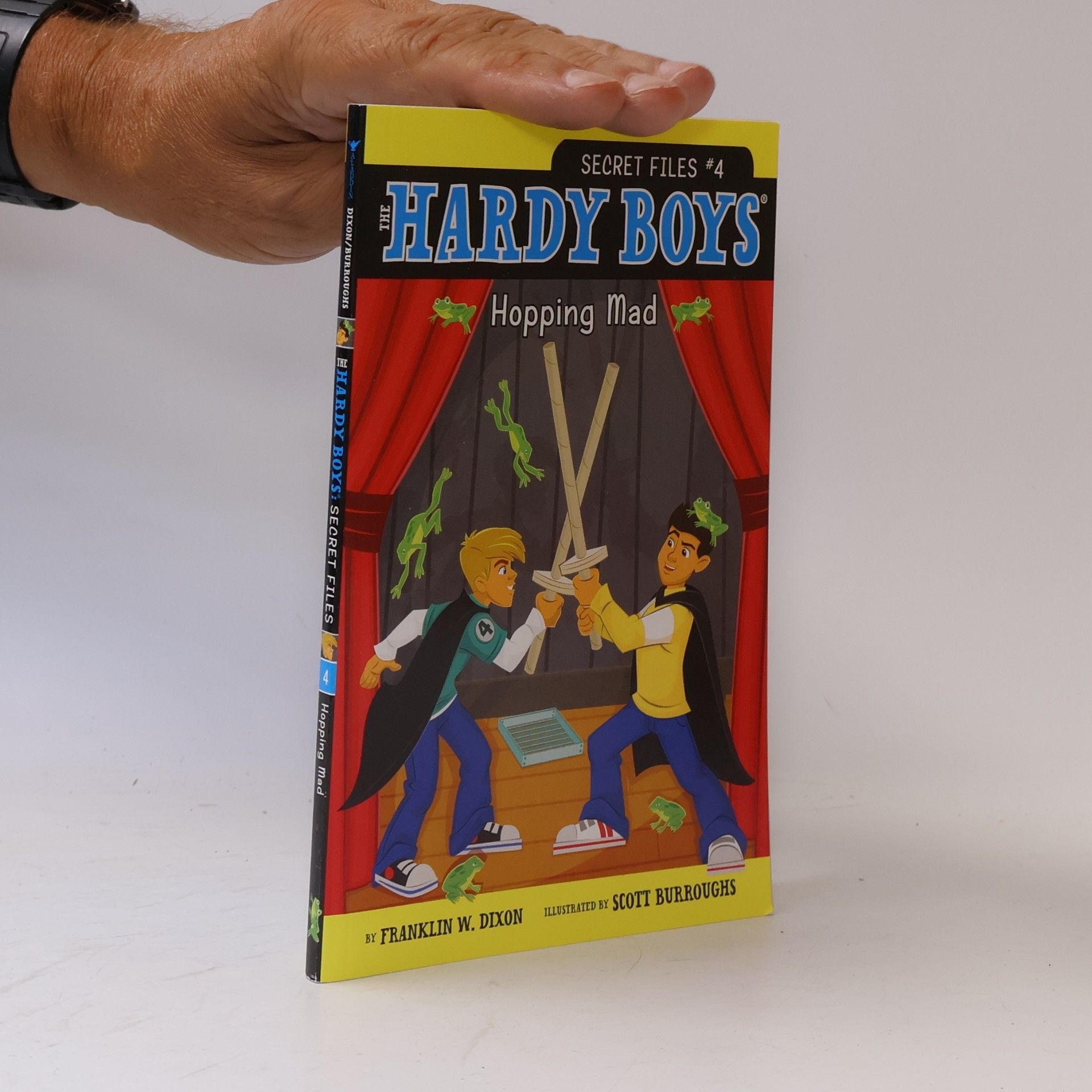 The Hardy Boys: Secret Files - 4: Hopping Mad