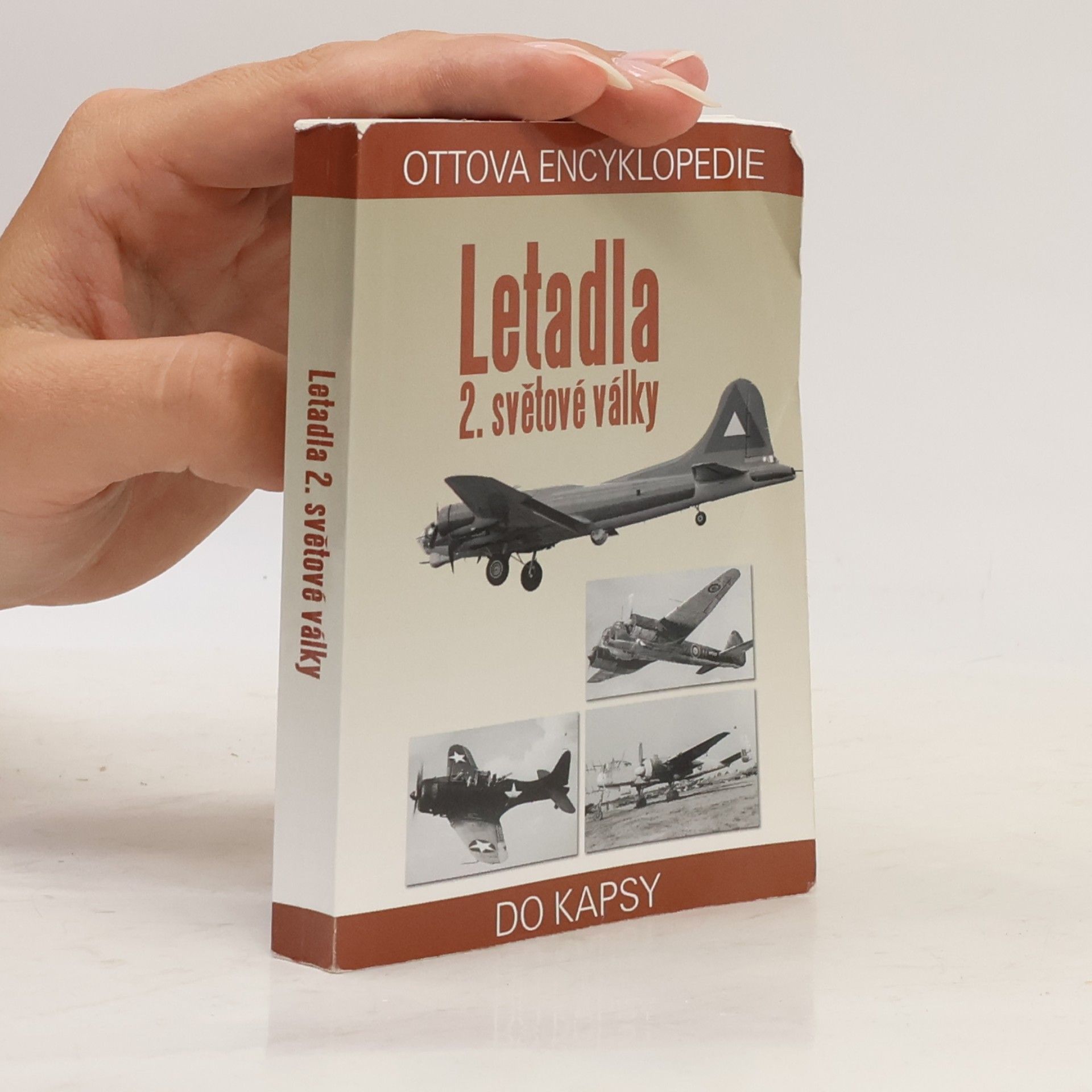 Jeffrey L. Ethell Letadla 2. světové války