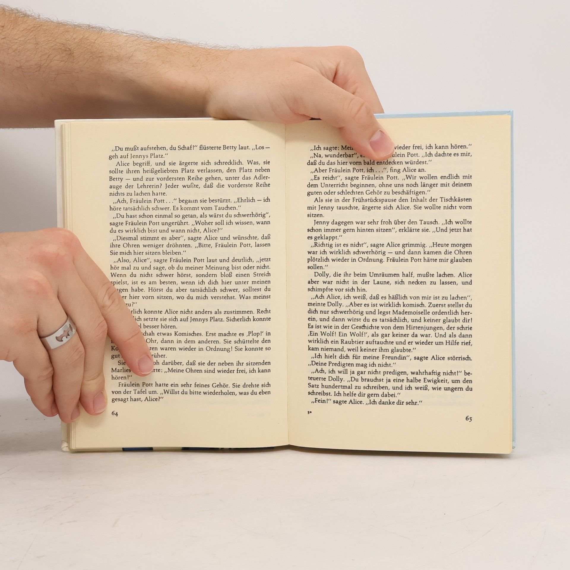 Enid Blyton Dolly sucht eine Freundin