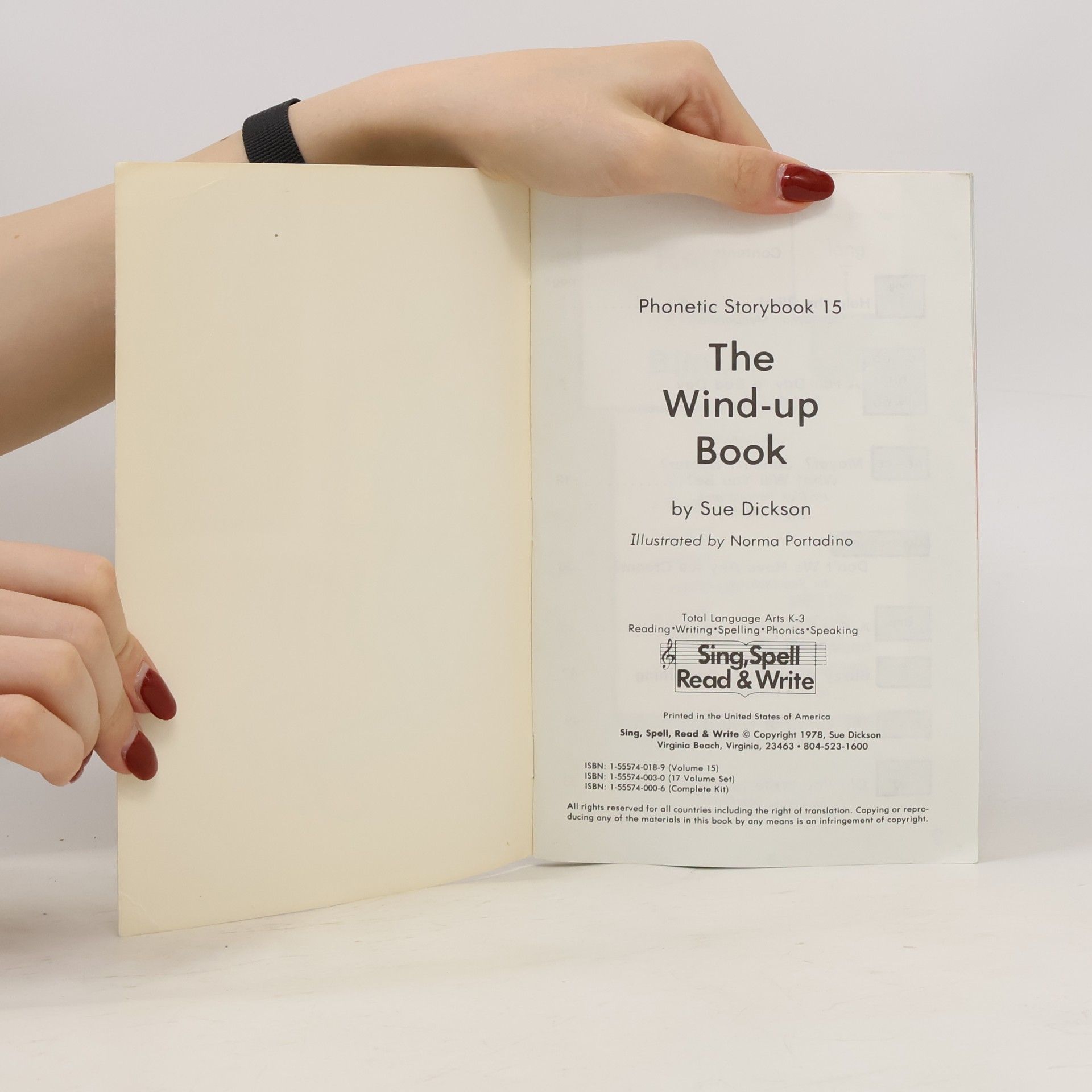 Sue Dickson Phonetic Storybook 15 The Wind-up Book