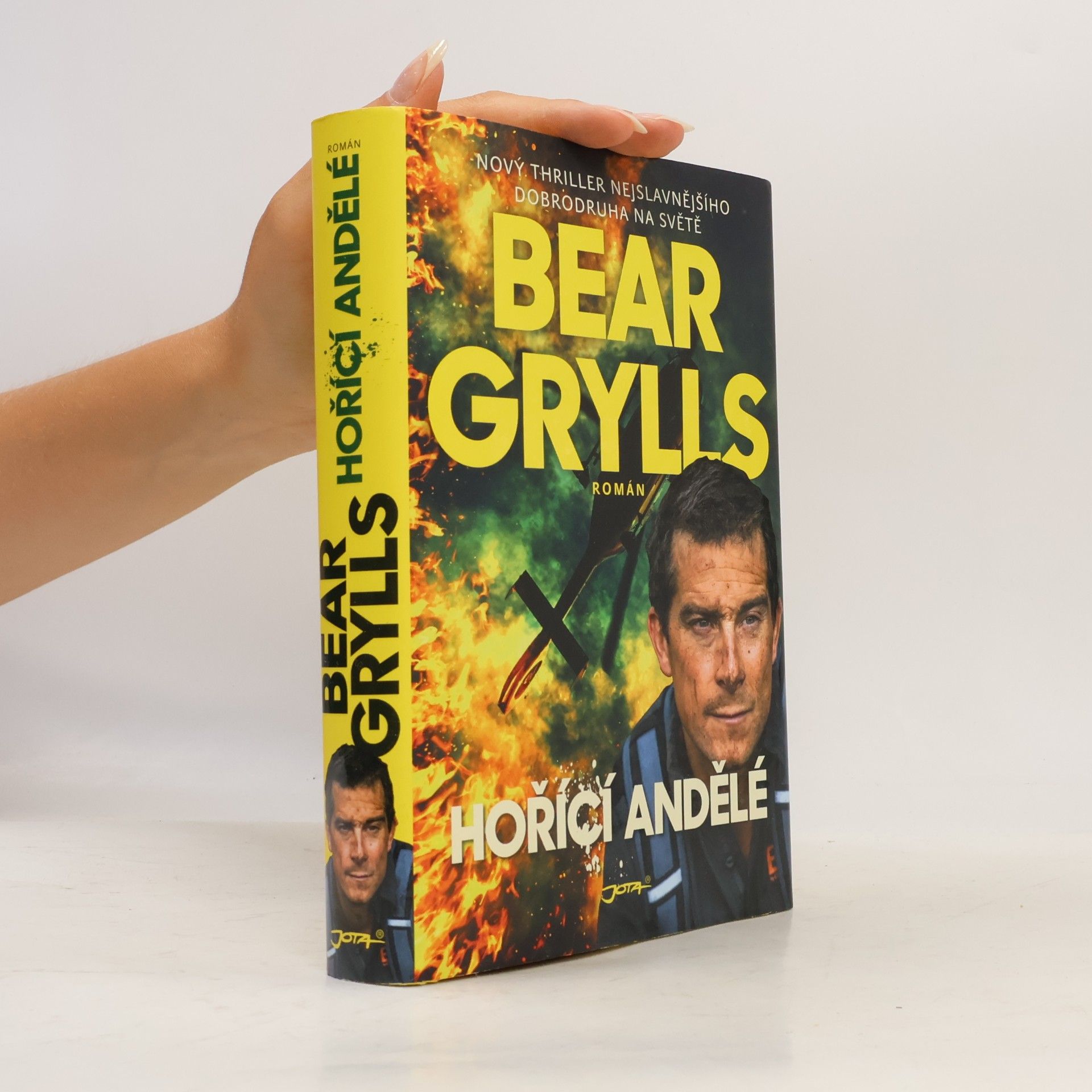Bear Grylls Hořící andělé